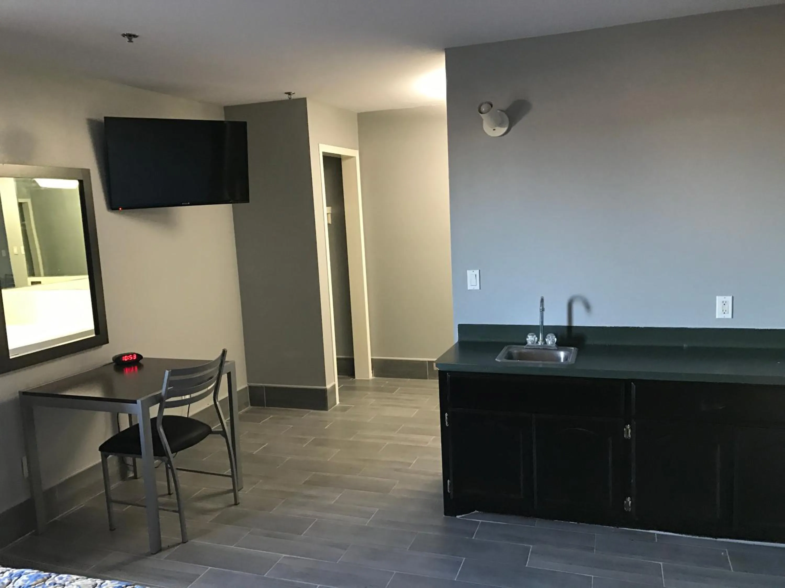 Area and facilities in Express Inn Weslaco/Mercedes