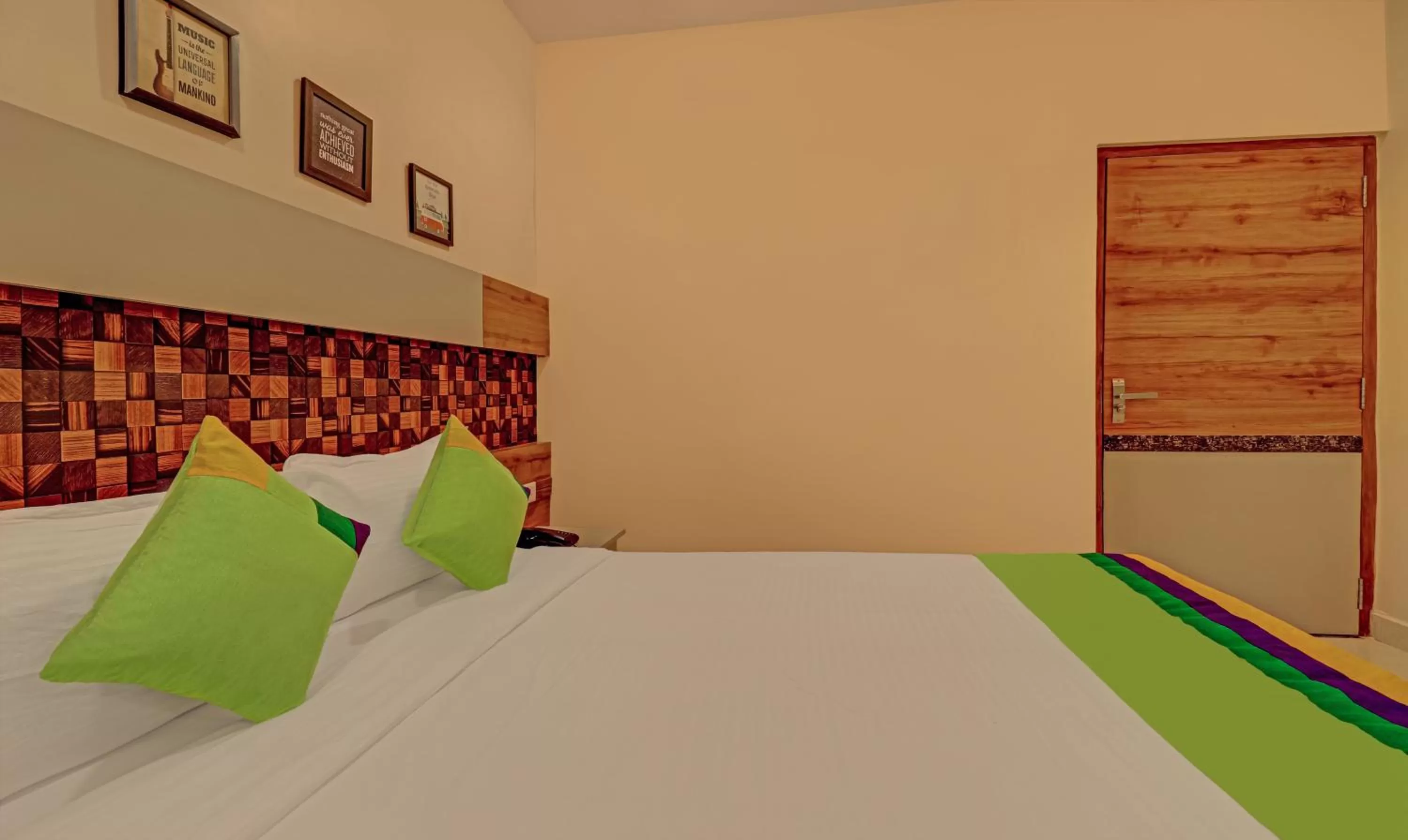 Bedroom, Bed in Treebo Rainbow Grand