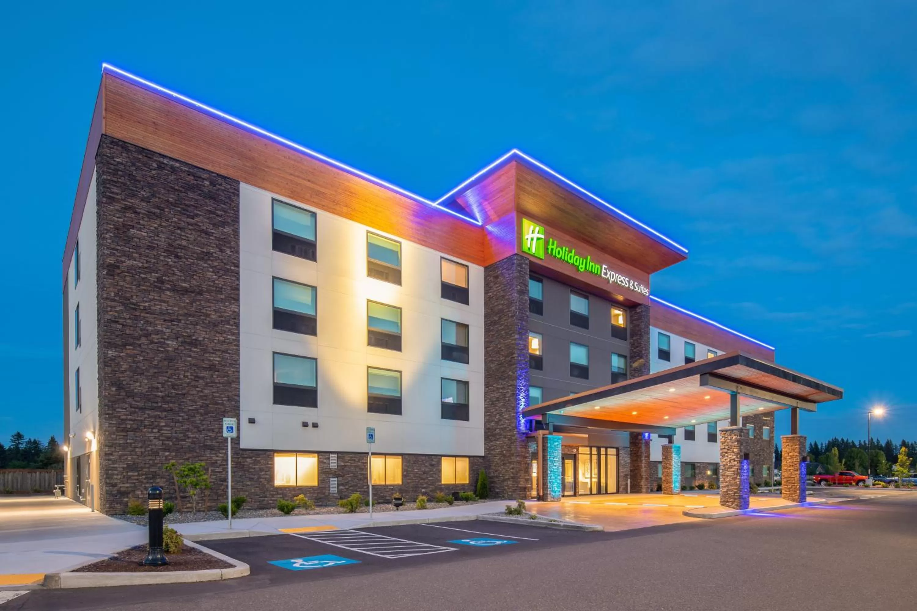 Property building in Holiday Inn Express & Suites - Camas by IHG