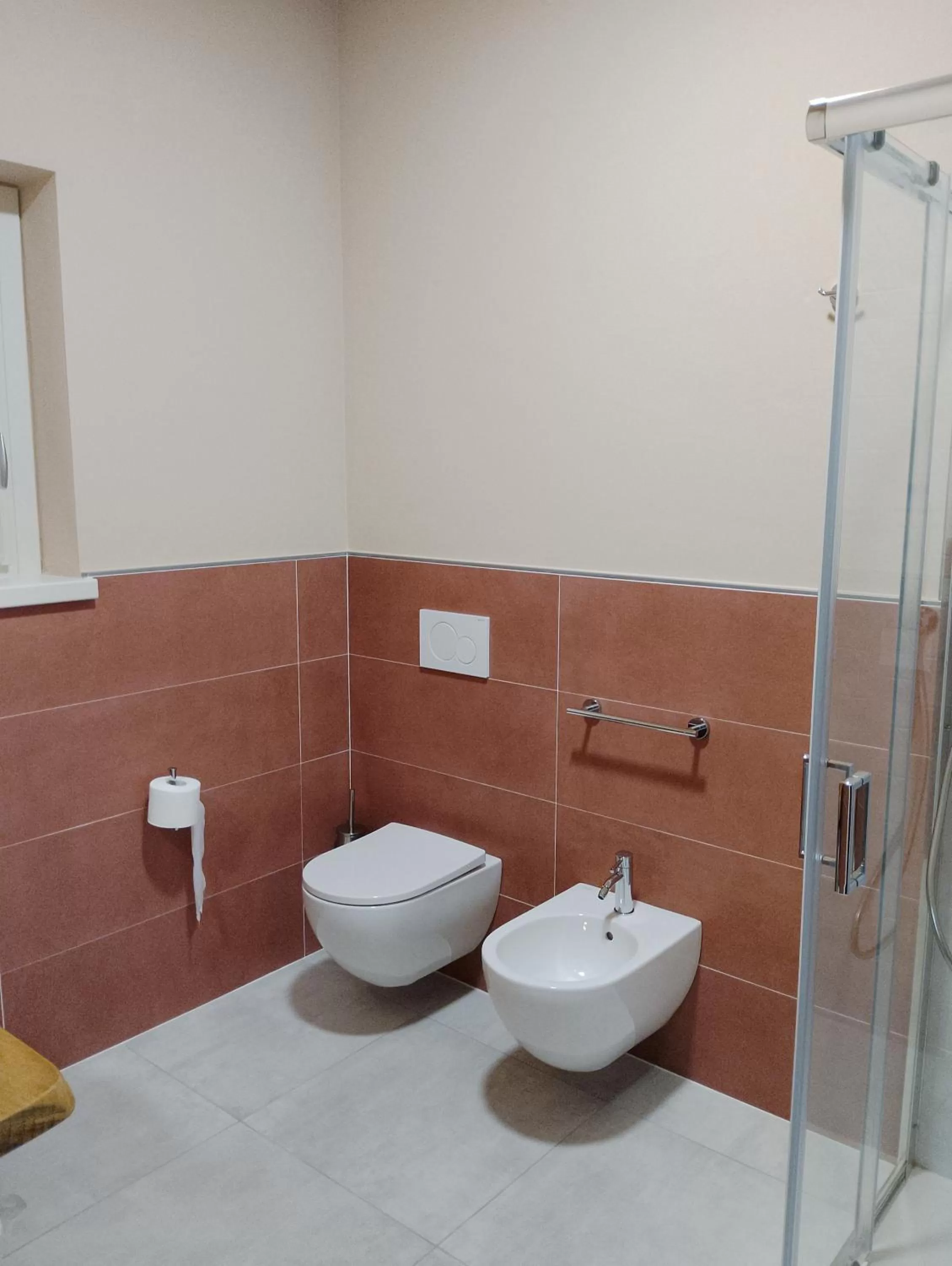 Toilet, Bathroom in B&B LA VALLUNA