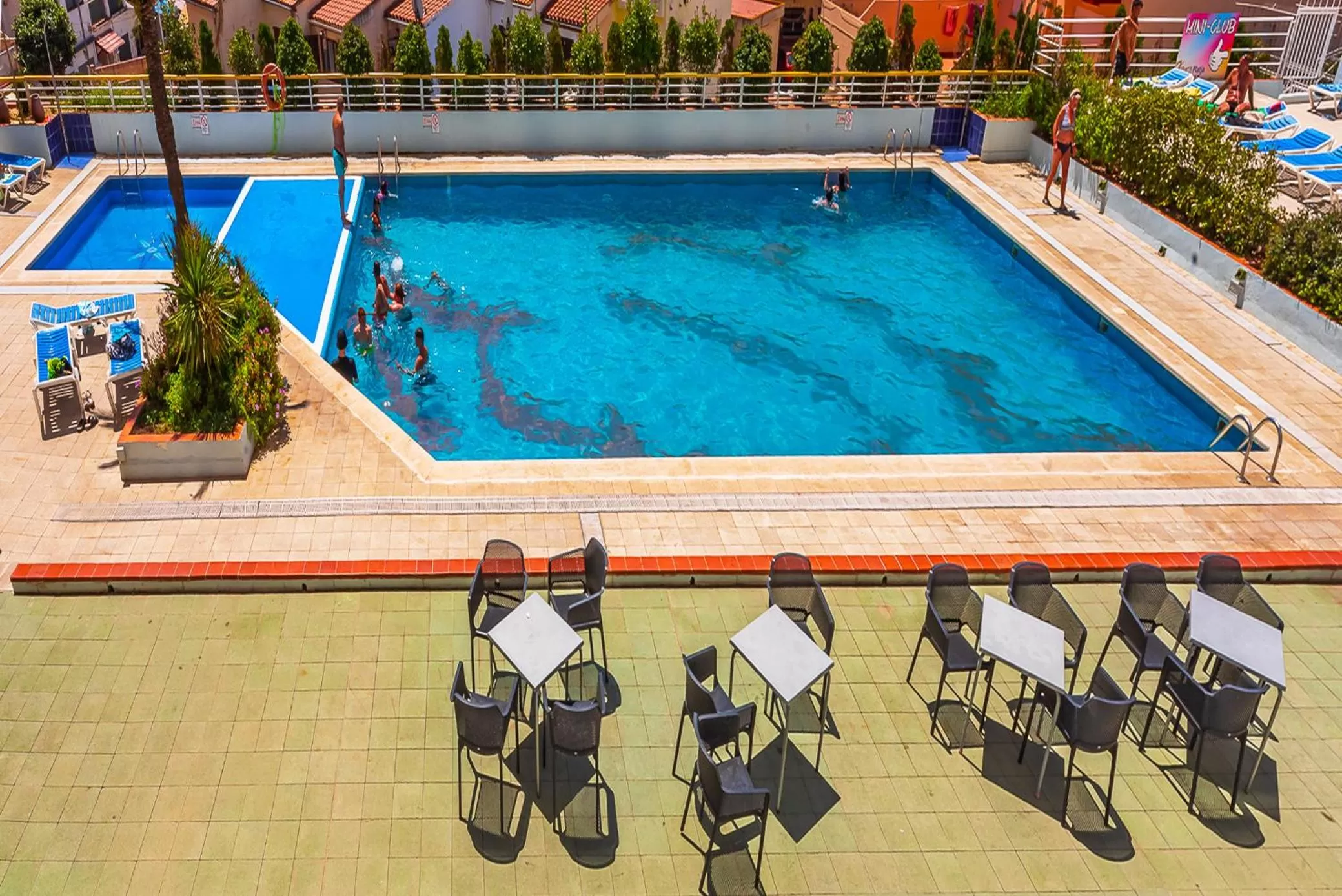 Swimming pool in Xon's Platja HA