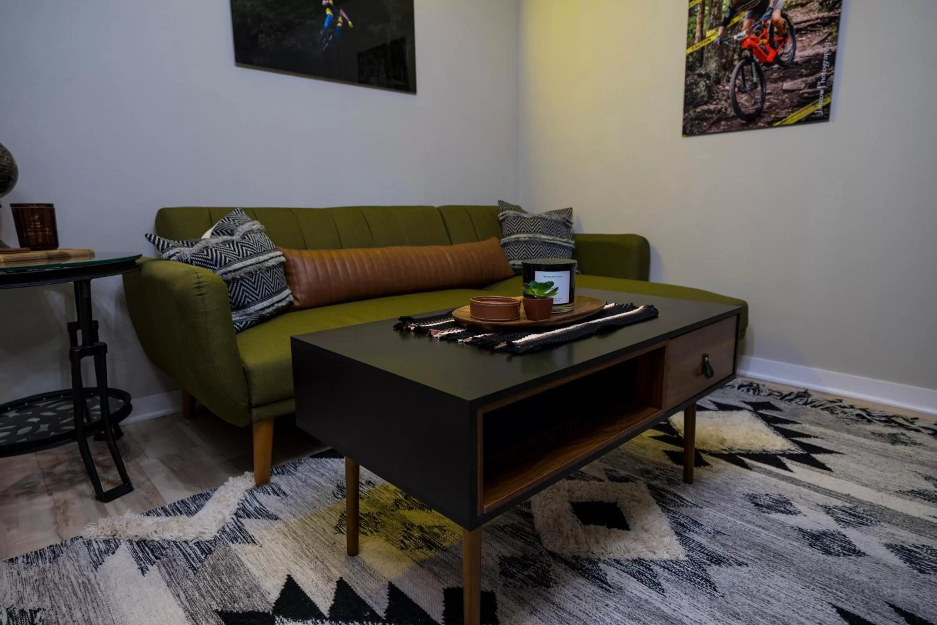 Living room in The Bike Inn