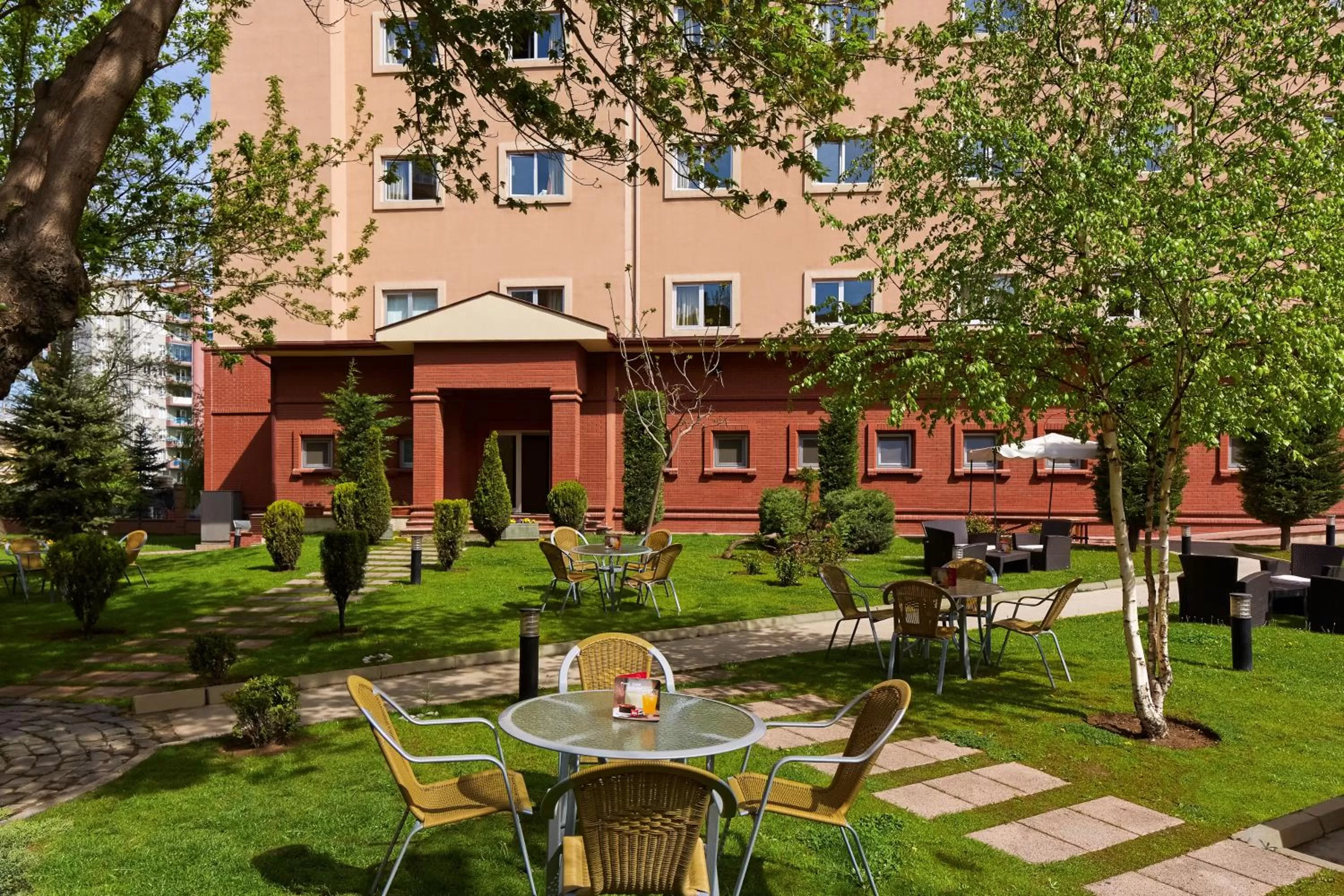 Restaurant/places to eat in Ibis Eskisehir