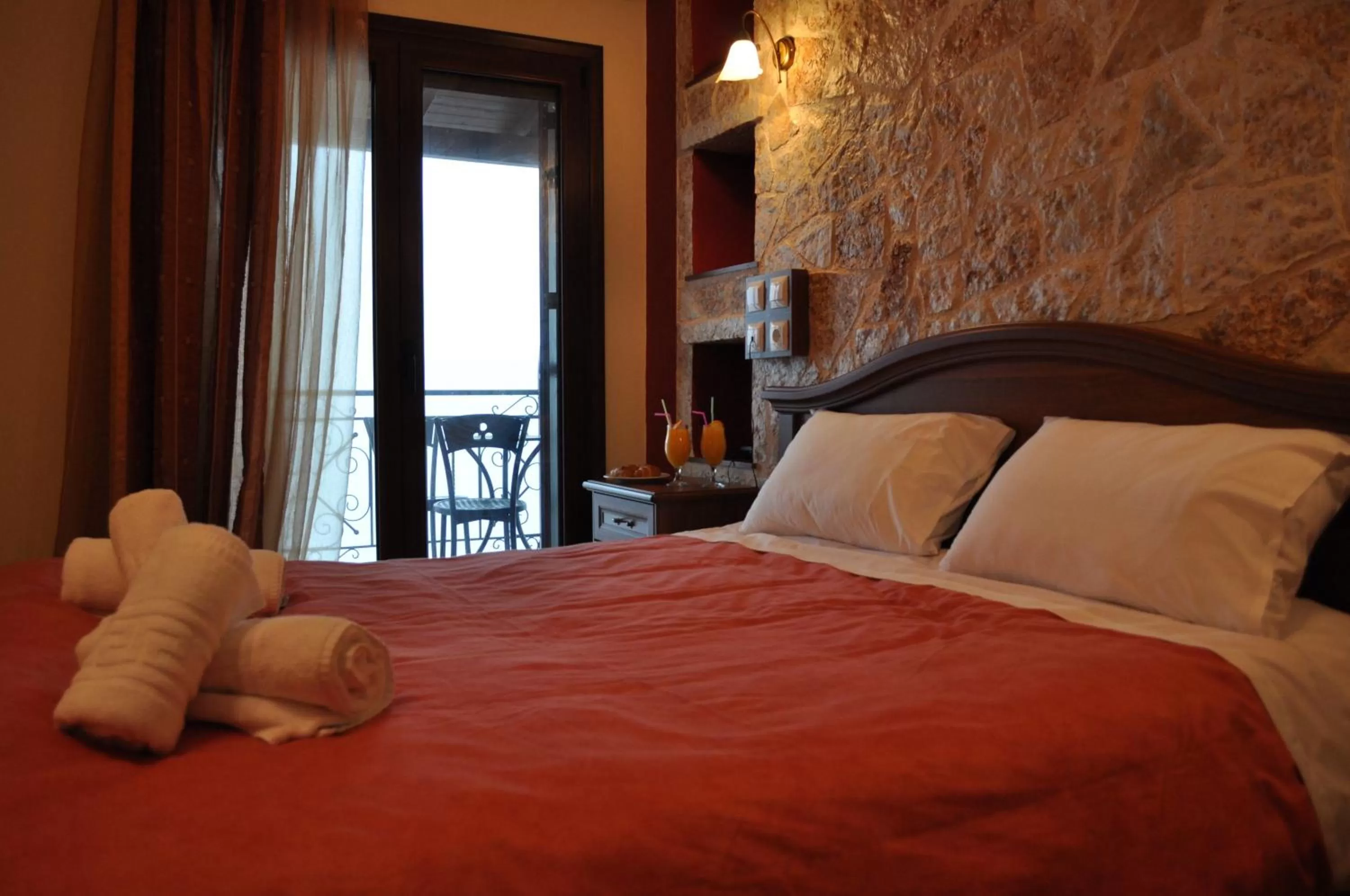 Photo of the whole room, Bed in Agnantio