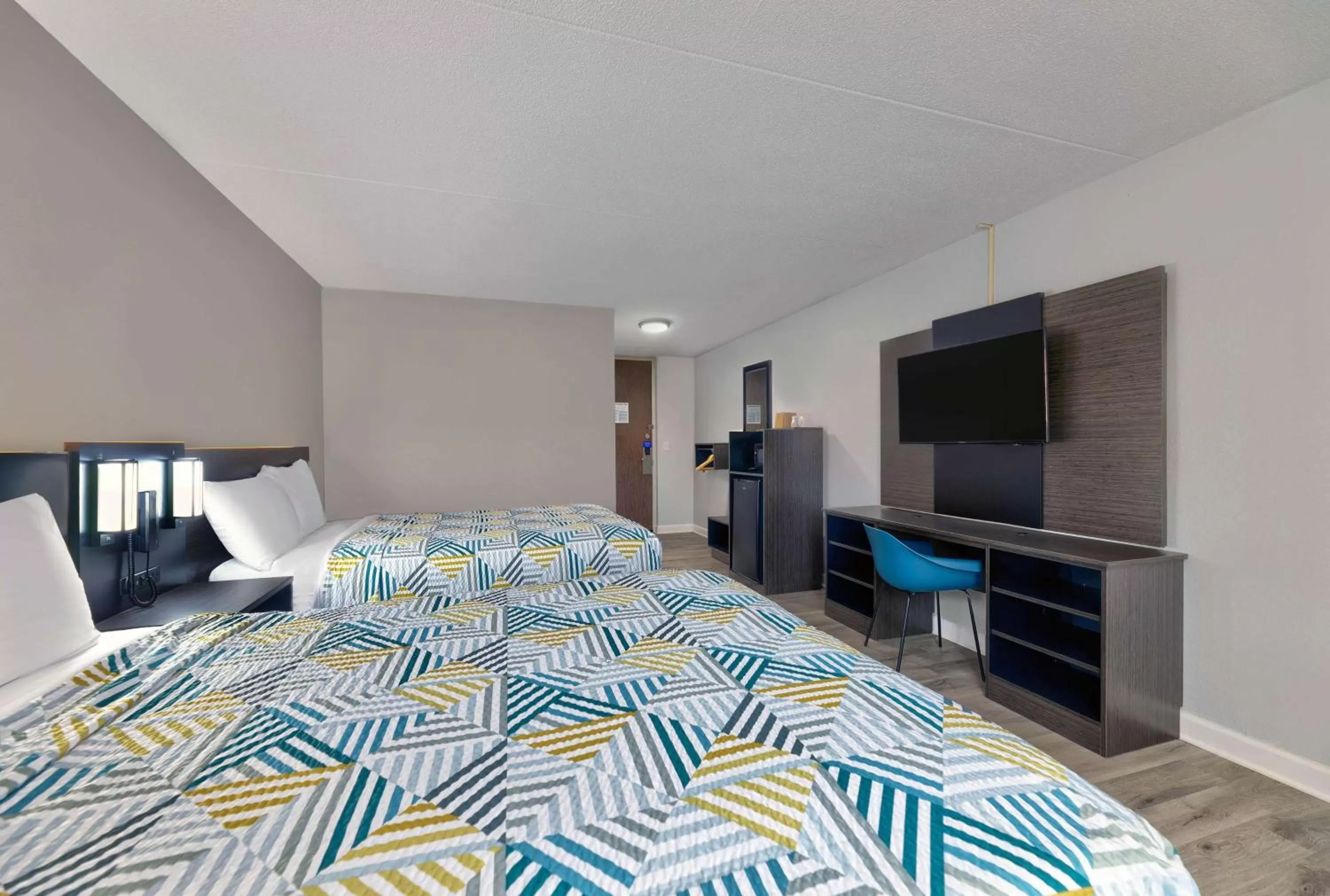 Photo of the whole room, Bed in Motel 6 Corbin KY