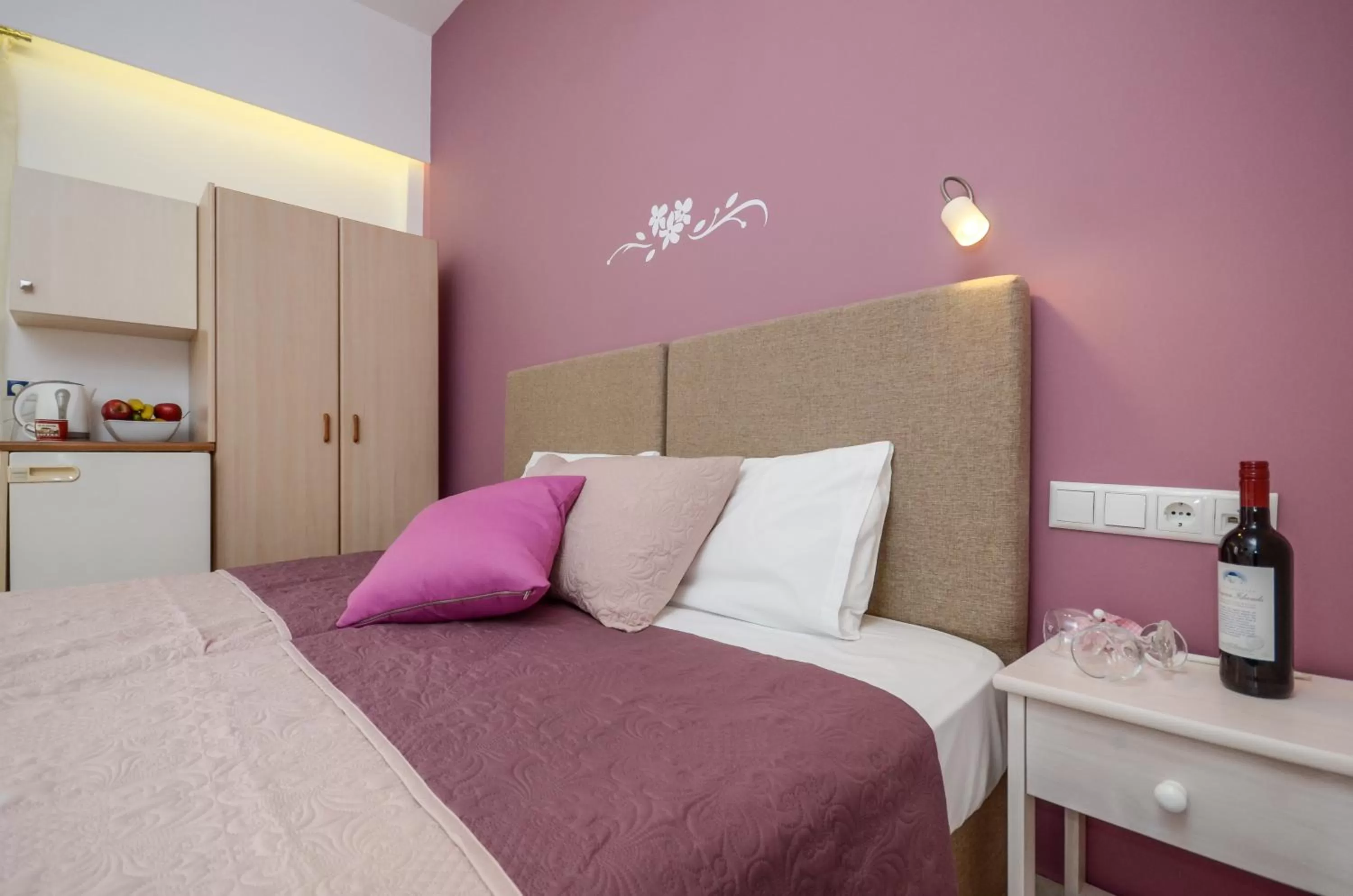 Bedroom, Bed in Panormos Hotel and Studios