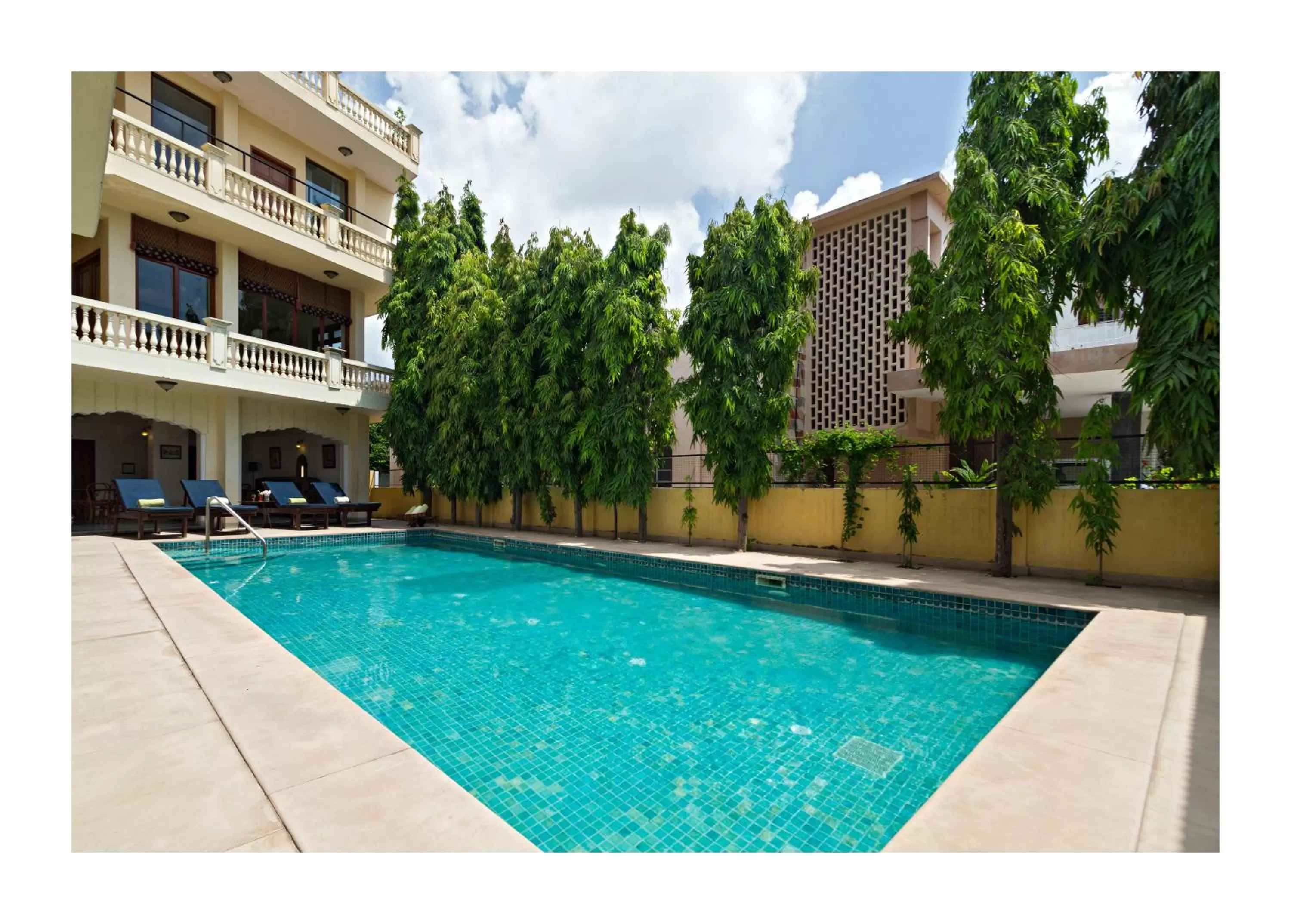 Day in Dera Rawatsar - Heritage Hotel