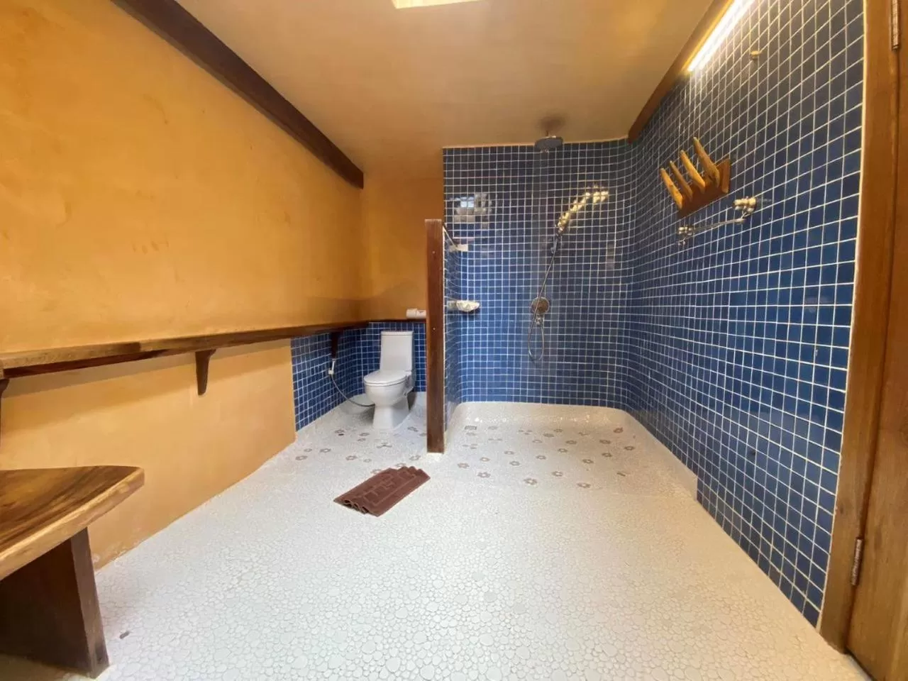 Bathroom, Bed in Veranda Natural Resort