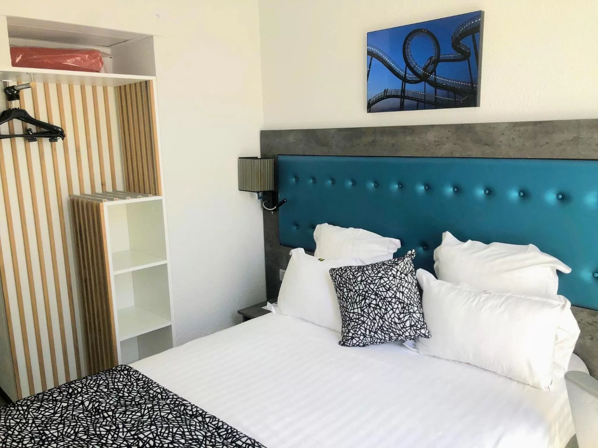 Double Room with Double Bed and Balcony in Hôtel Carré Vieux Port
