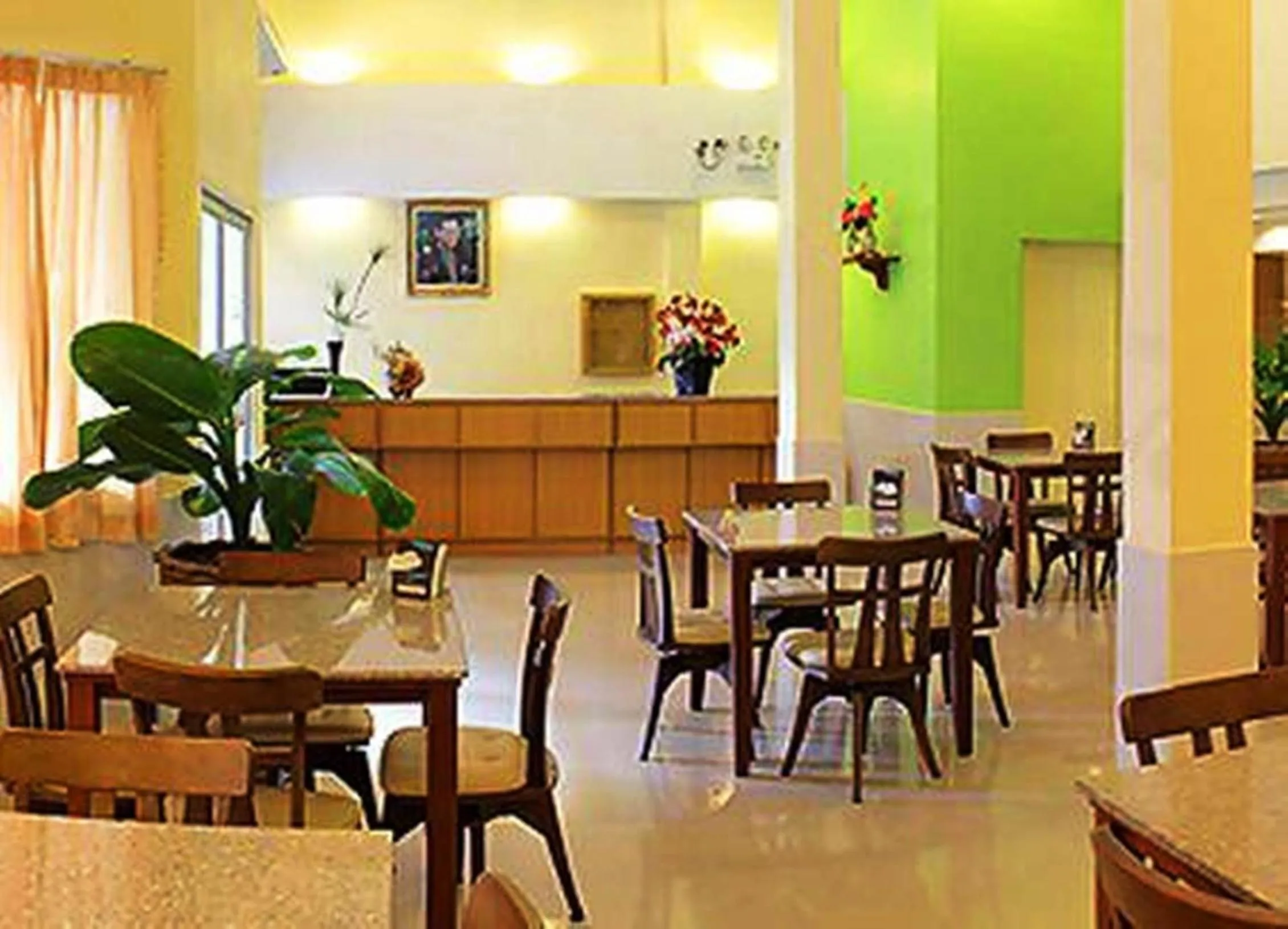 Restaurant/places to eat in Cozy Villa