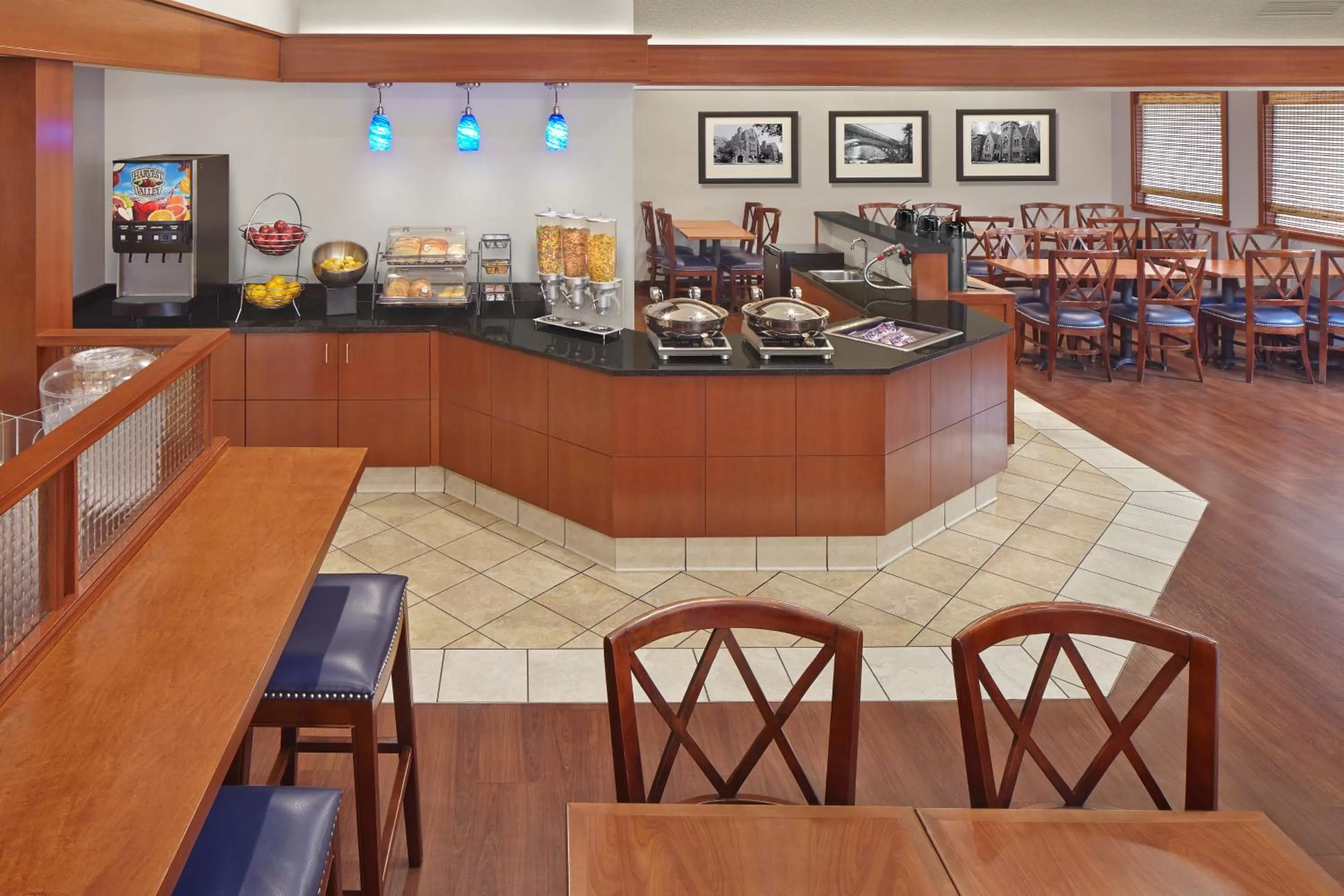 Communal lounge/ TV room in New Haven Village Suites