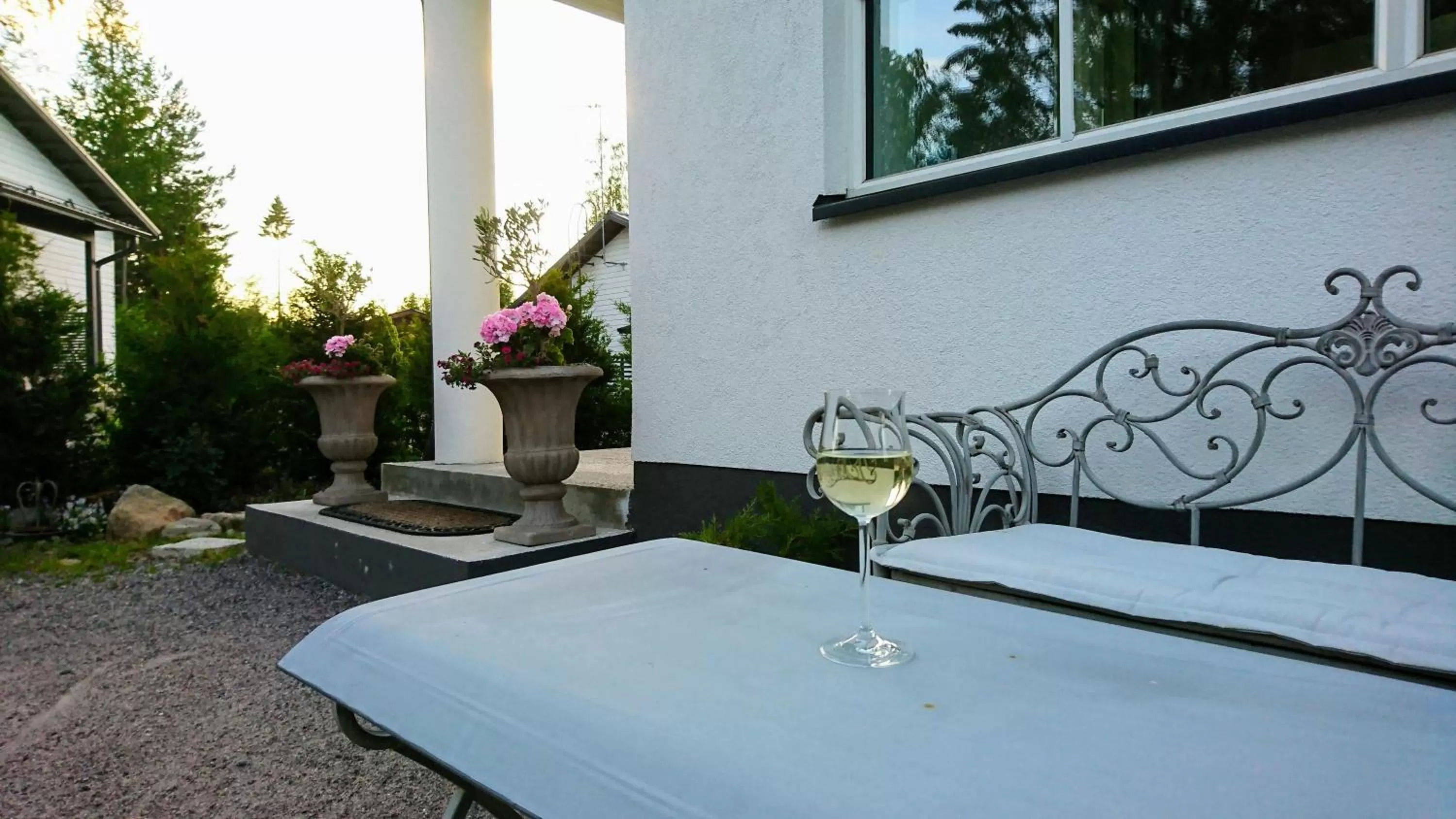 Patio in Villa Jokivarsi Bed & Breakfast