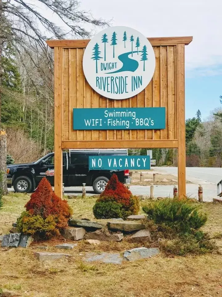 Dwight Riverside Inn Dwight Riverside Inn