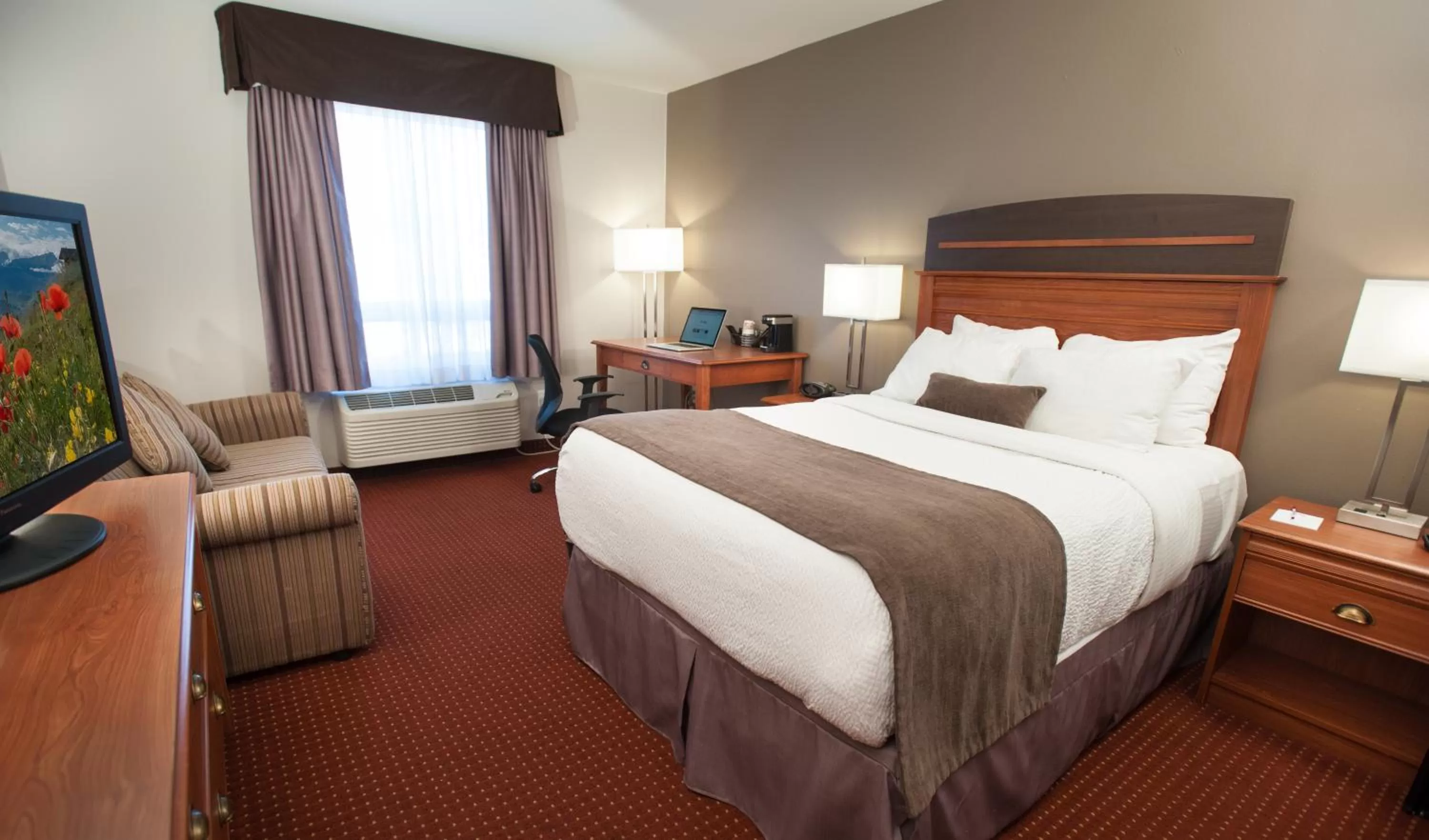 Bed in Best Western Plus Moncton