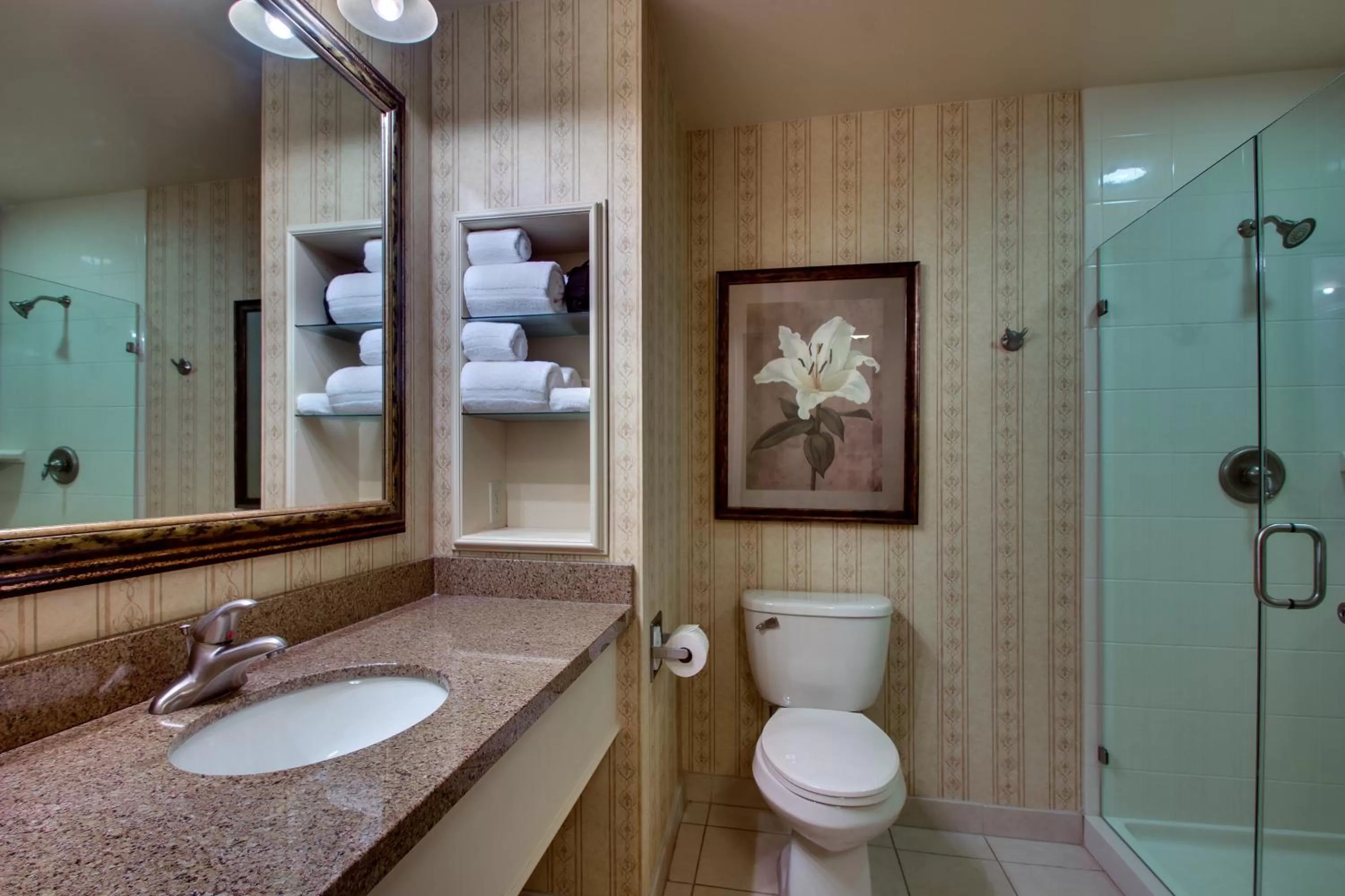 Bathroom in The Inn at Charles Town / Hollywood Casino