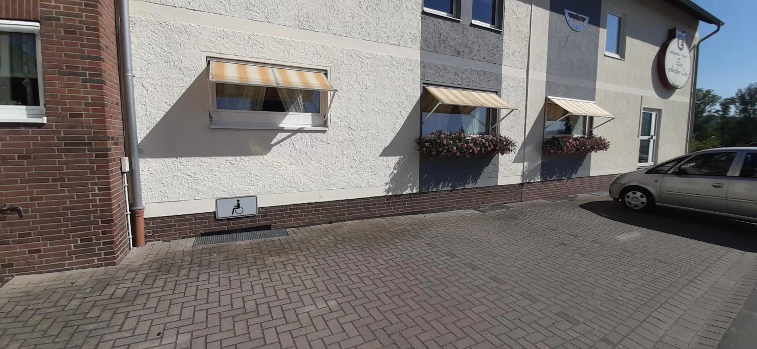 Facade/entrance in Landgasthof Zur scharfen Ecke