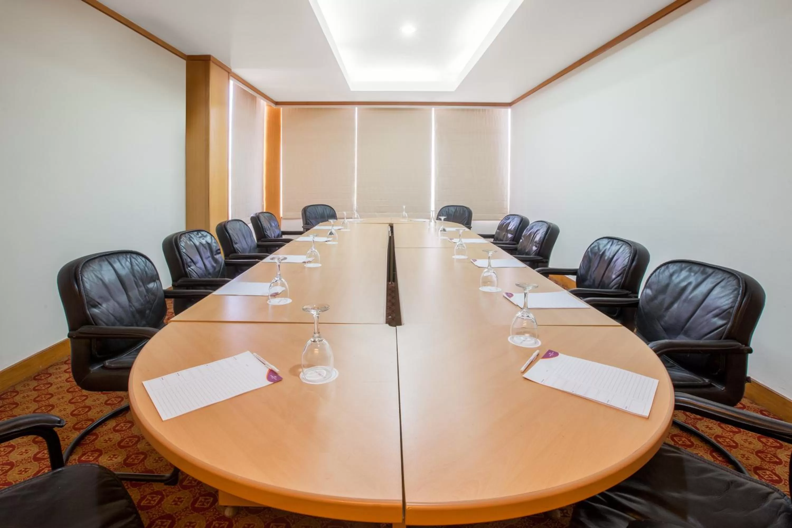 Meeting/conference room in Crowne Plaza Managua by IHG