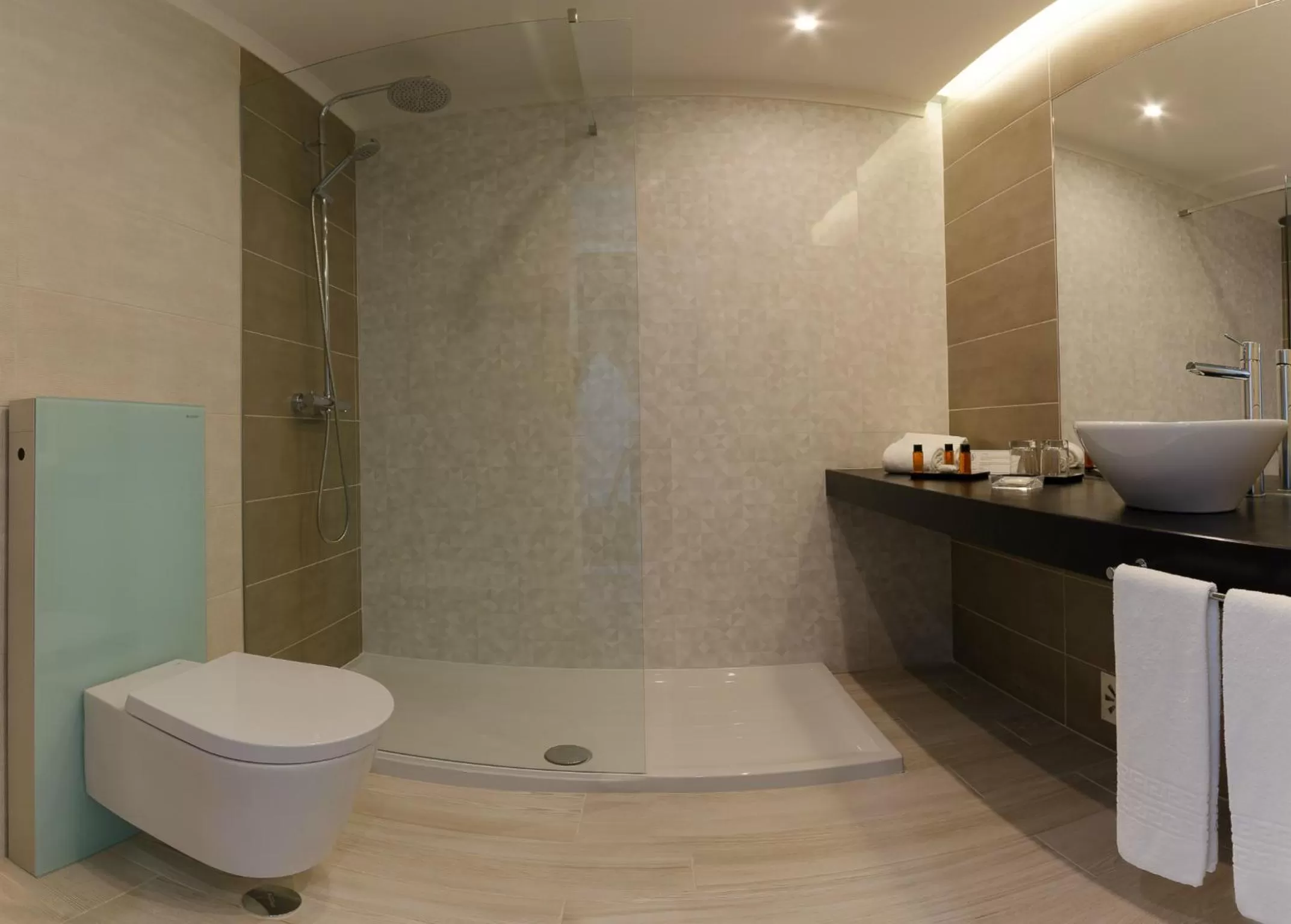 Bathroom in Arribas Sintra Hotel