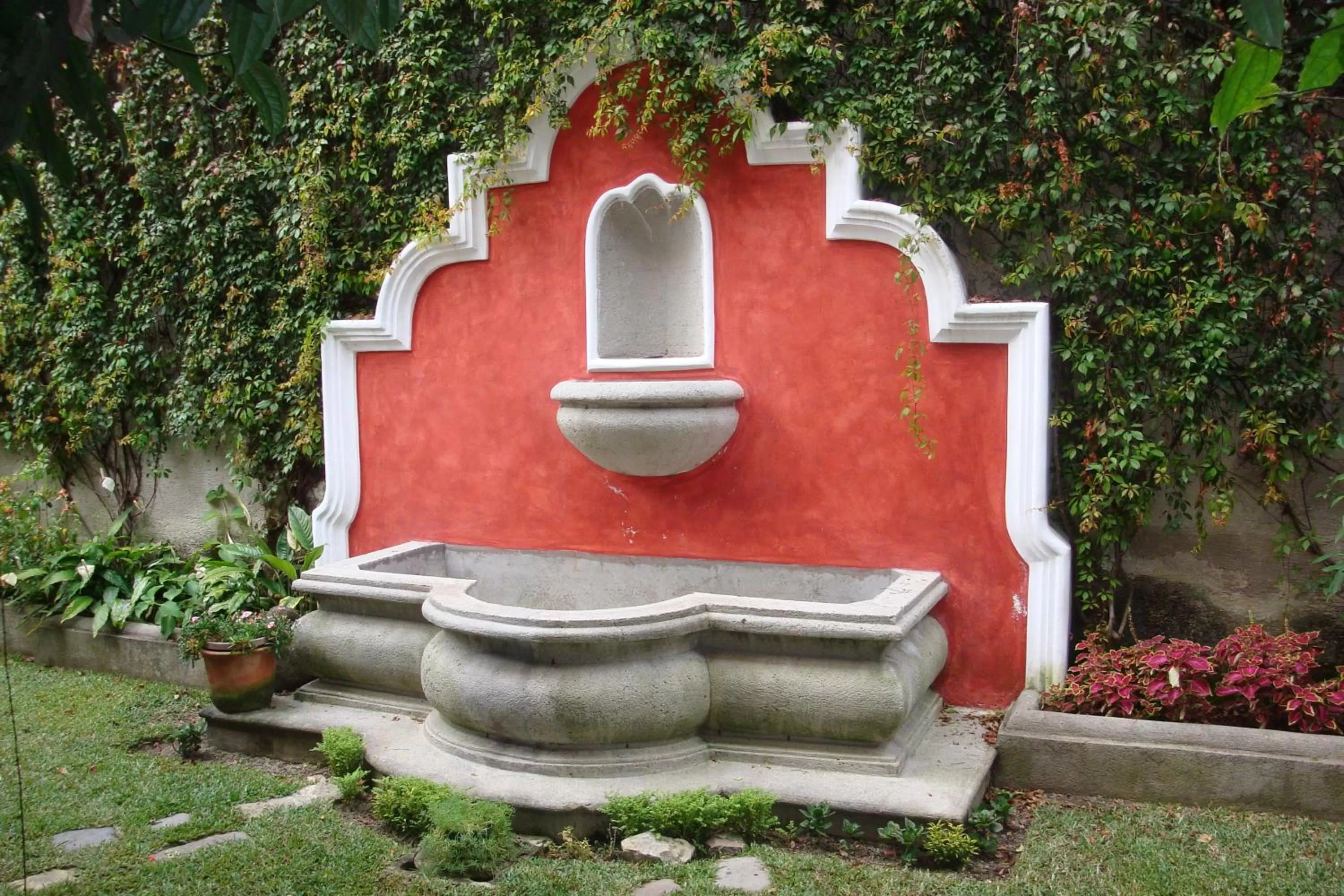 Garden in Hotel Meson del Valle by AHS