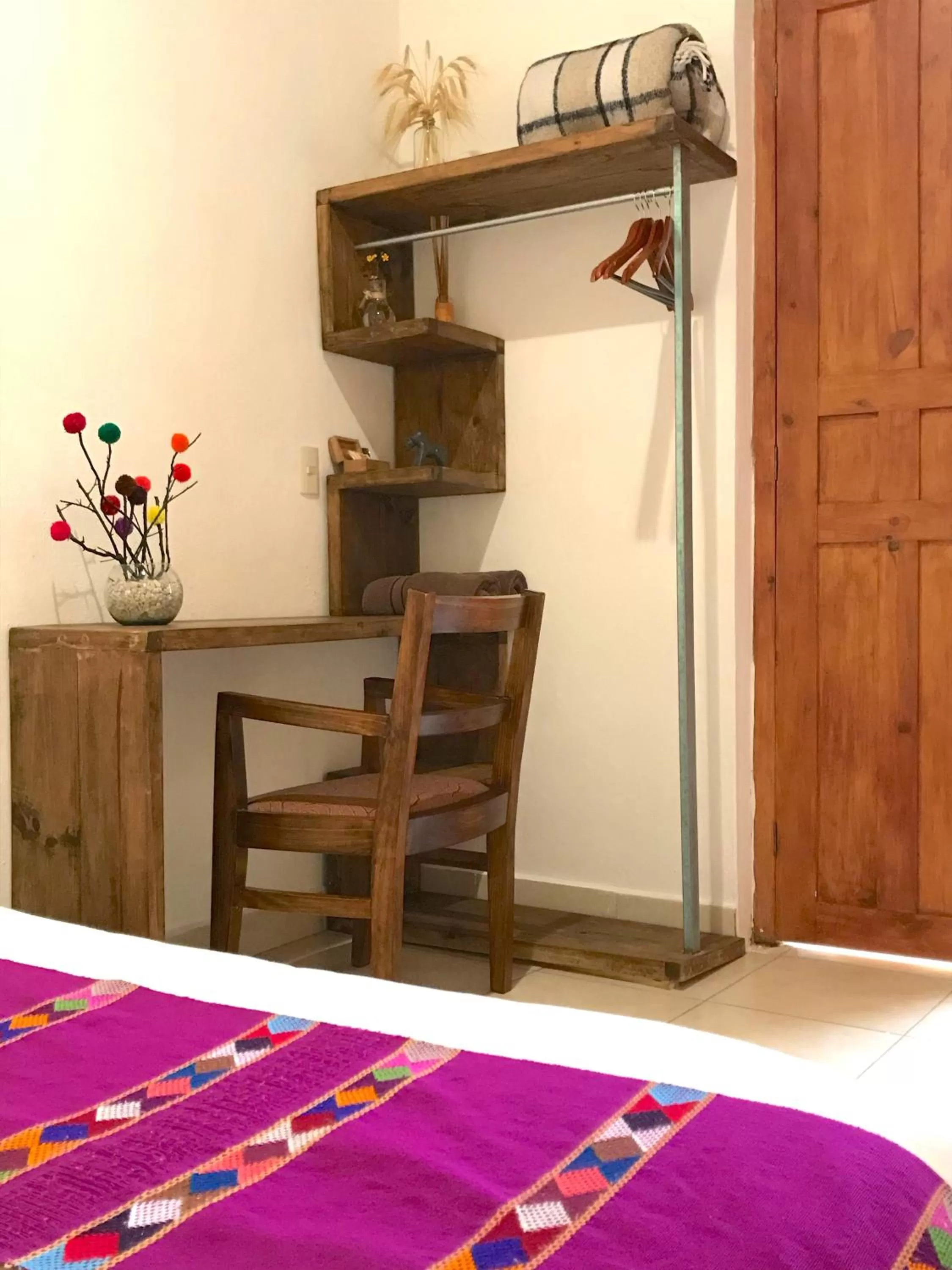 Seating area, Bed in Hotel Casa Azabache