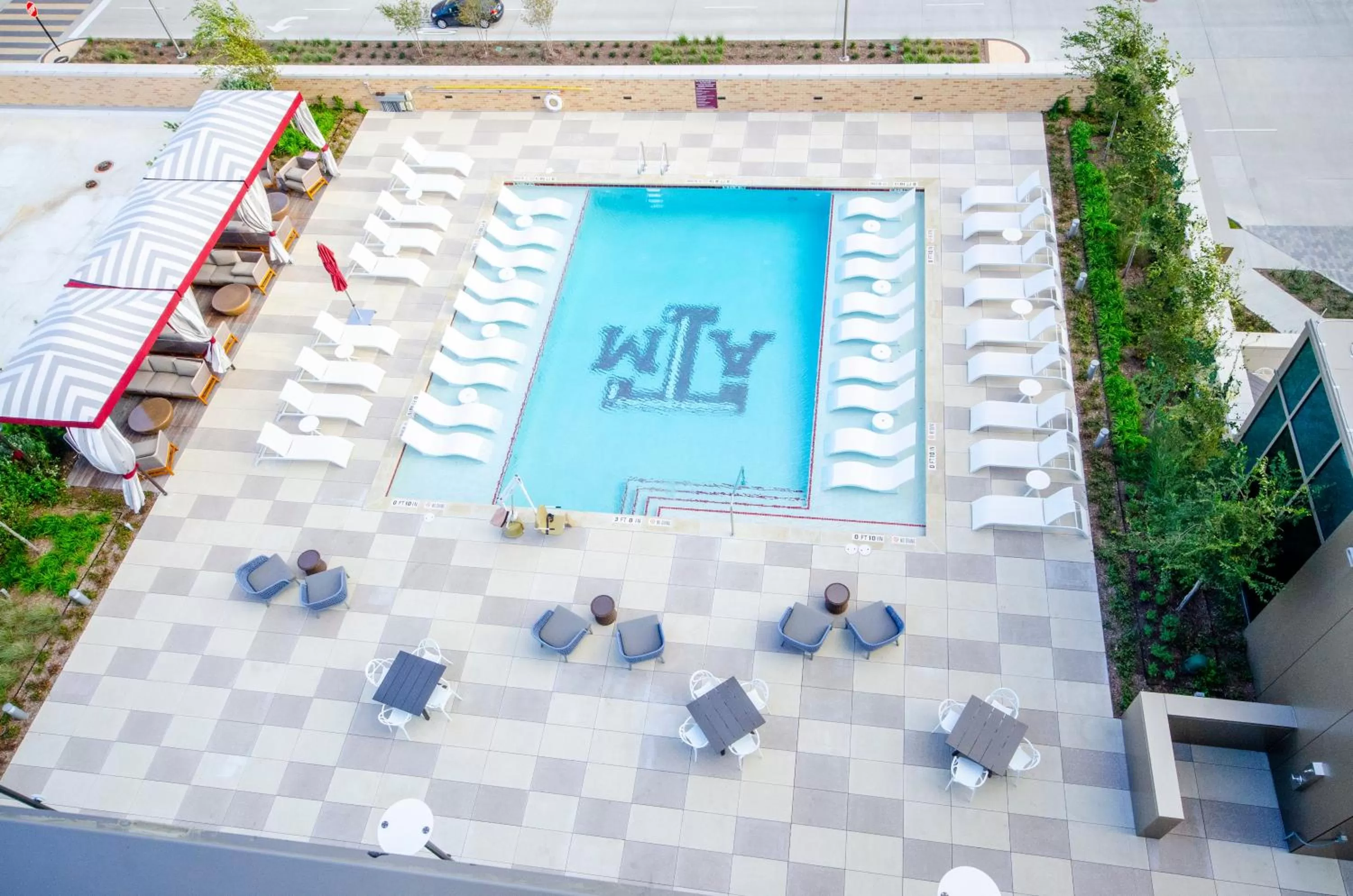 Swimming pool in Texas A&M Hotel and Conference Center