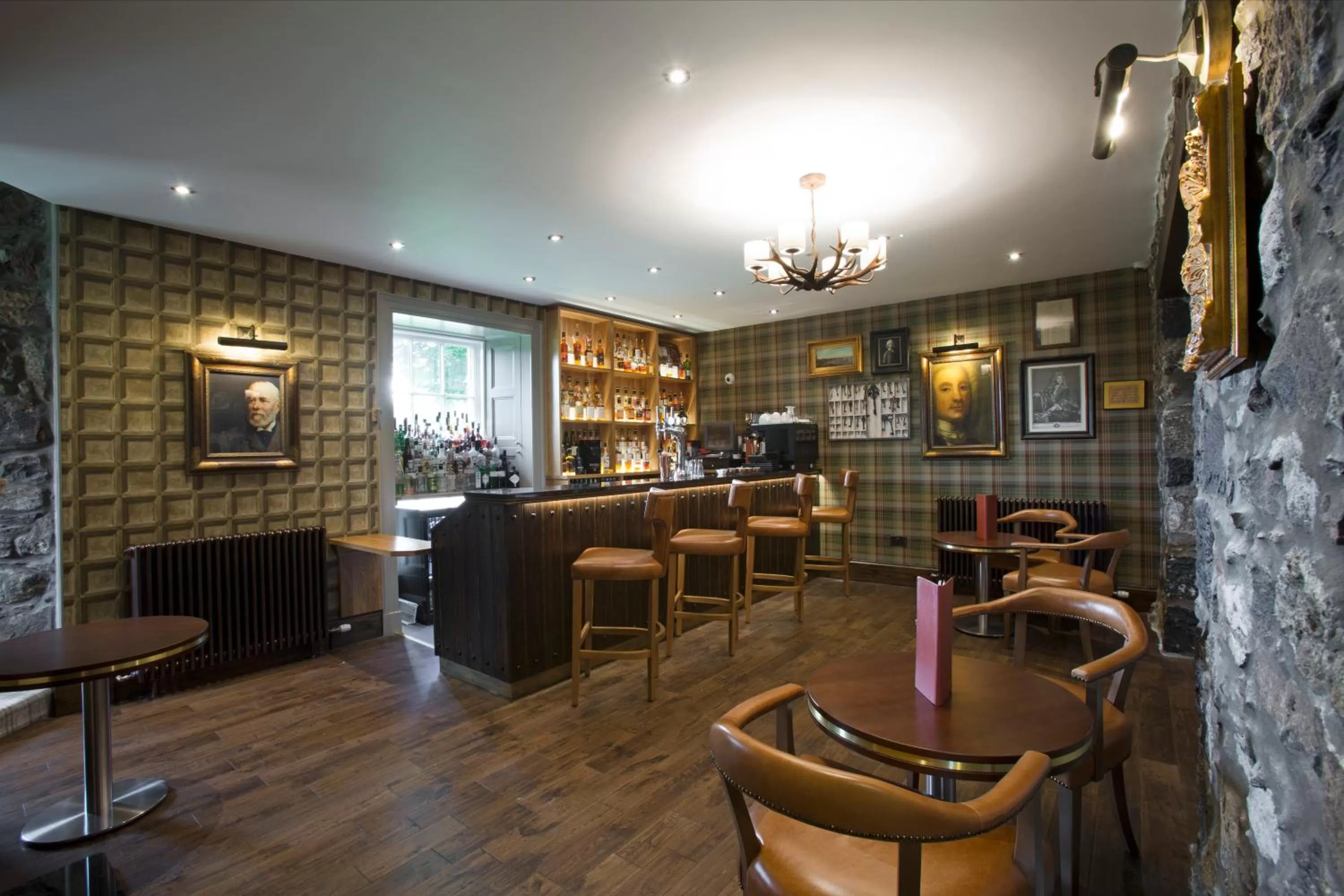 Restaurant/places to eat in Meldrum House Hotel Golf And Country Estate