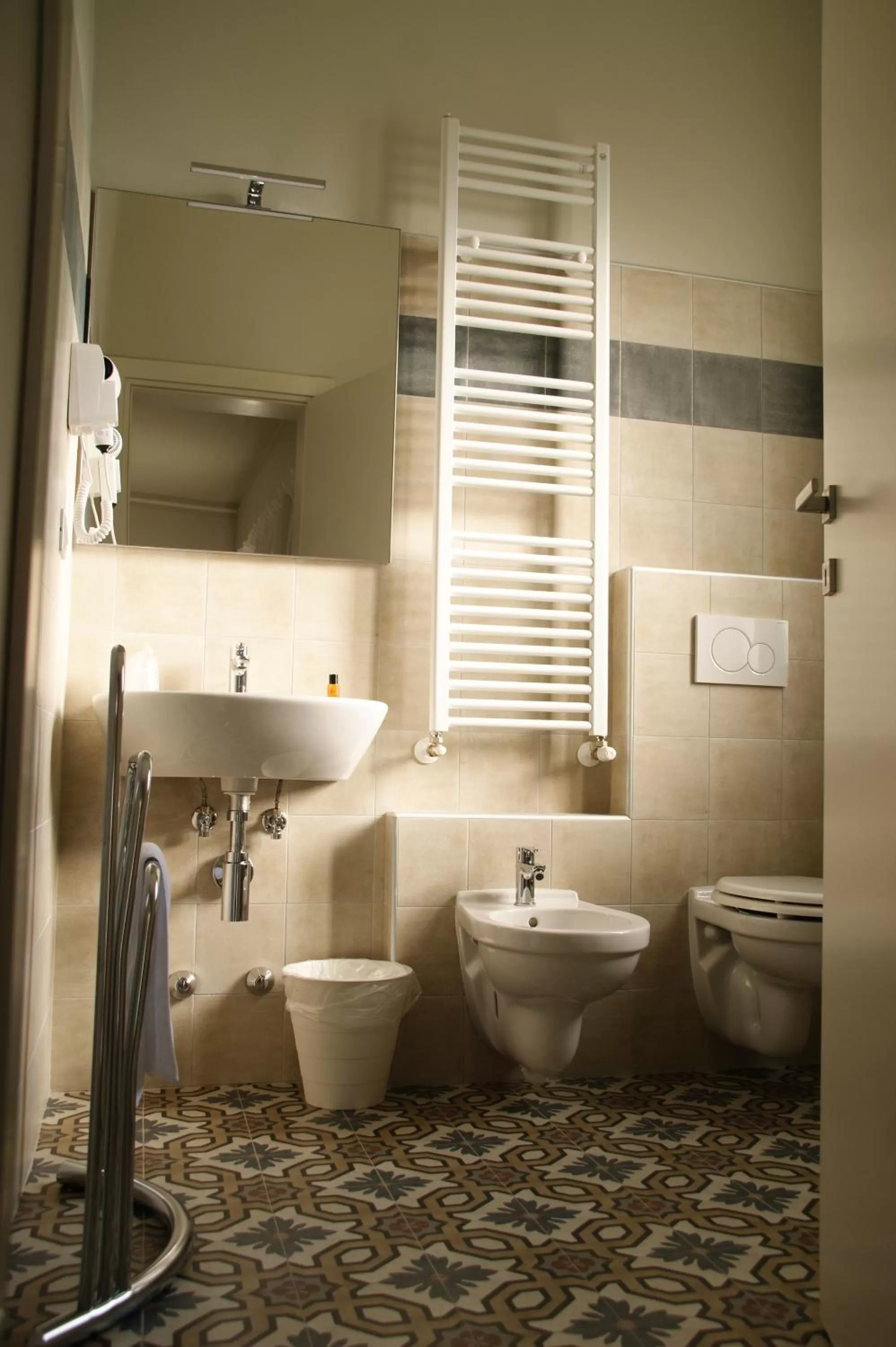 Bathroom in LA DAMA ROOM&BREAKFAST