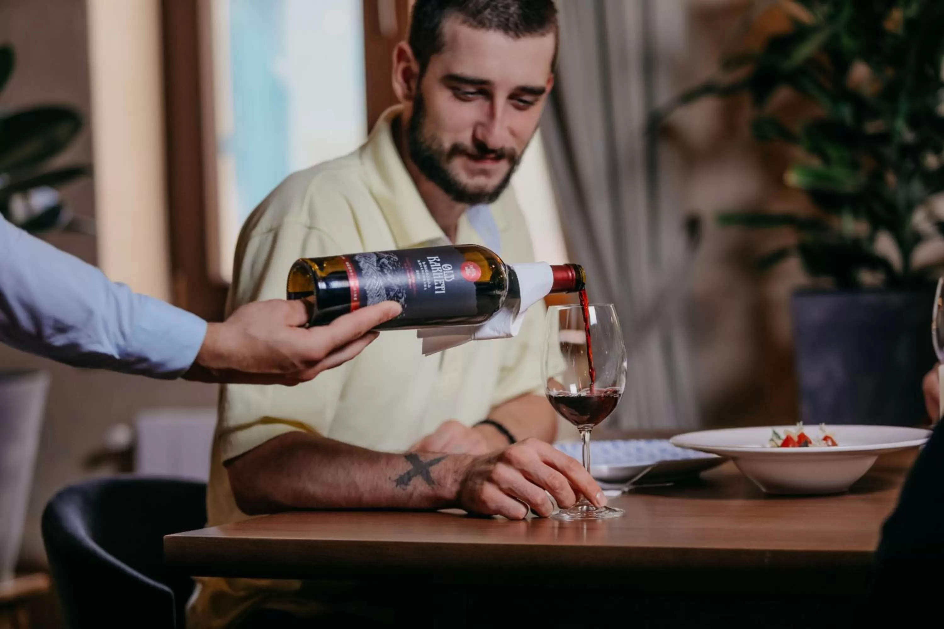 Restaurant/places to eat in Orbeliani Residence Hotel