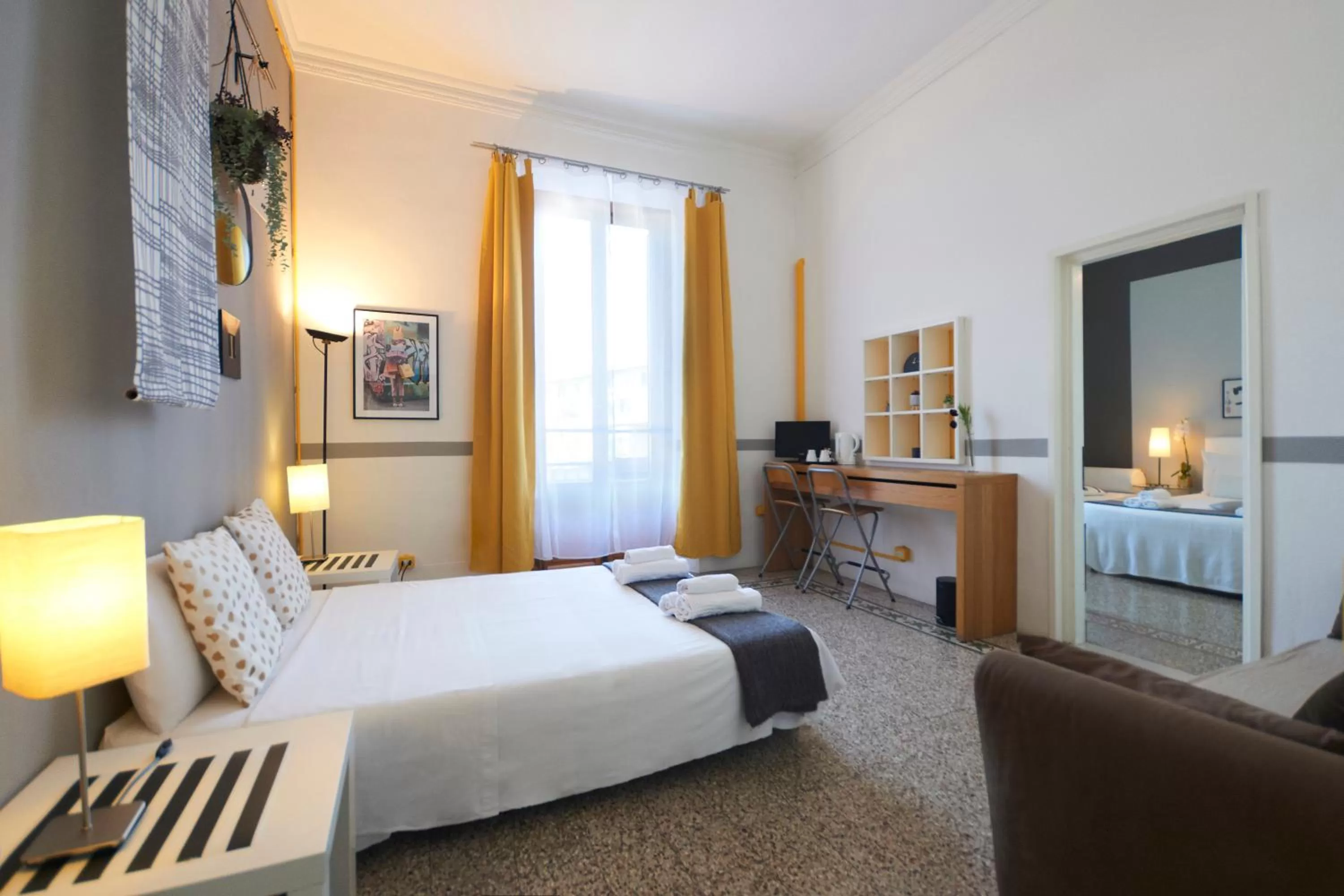 Bed in B&B In Centro