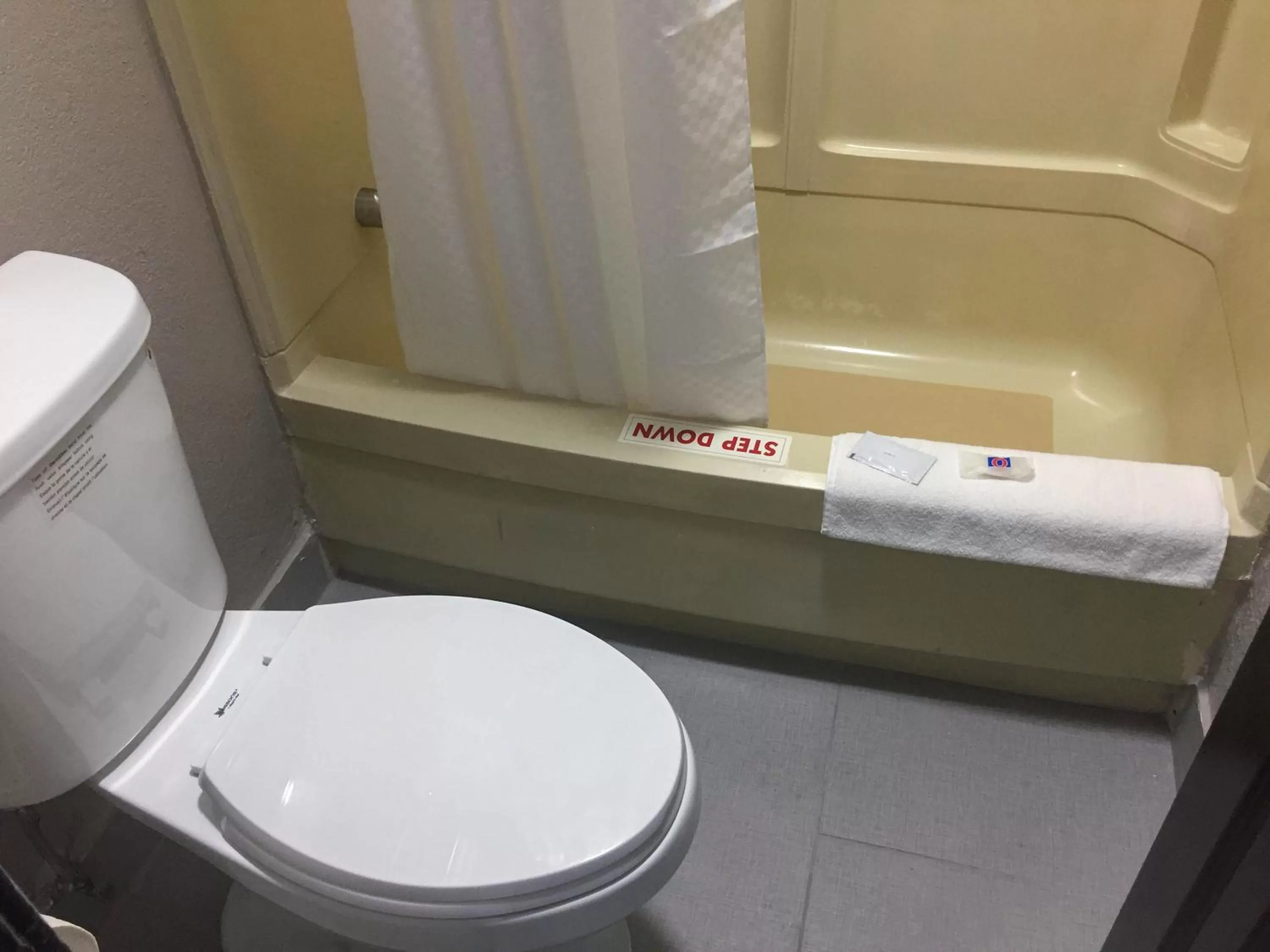 Motel 6-Burnsville, MN