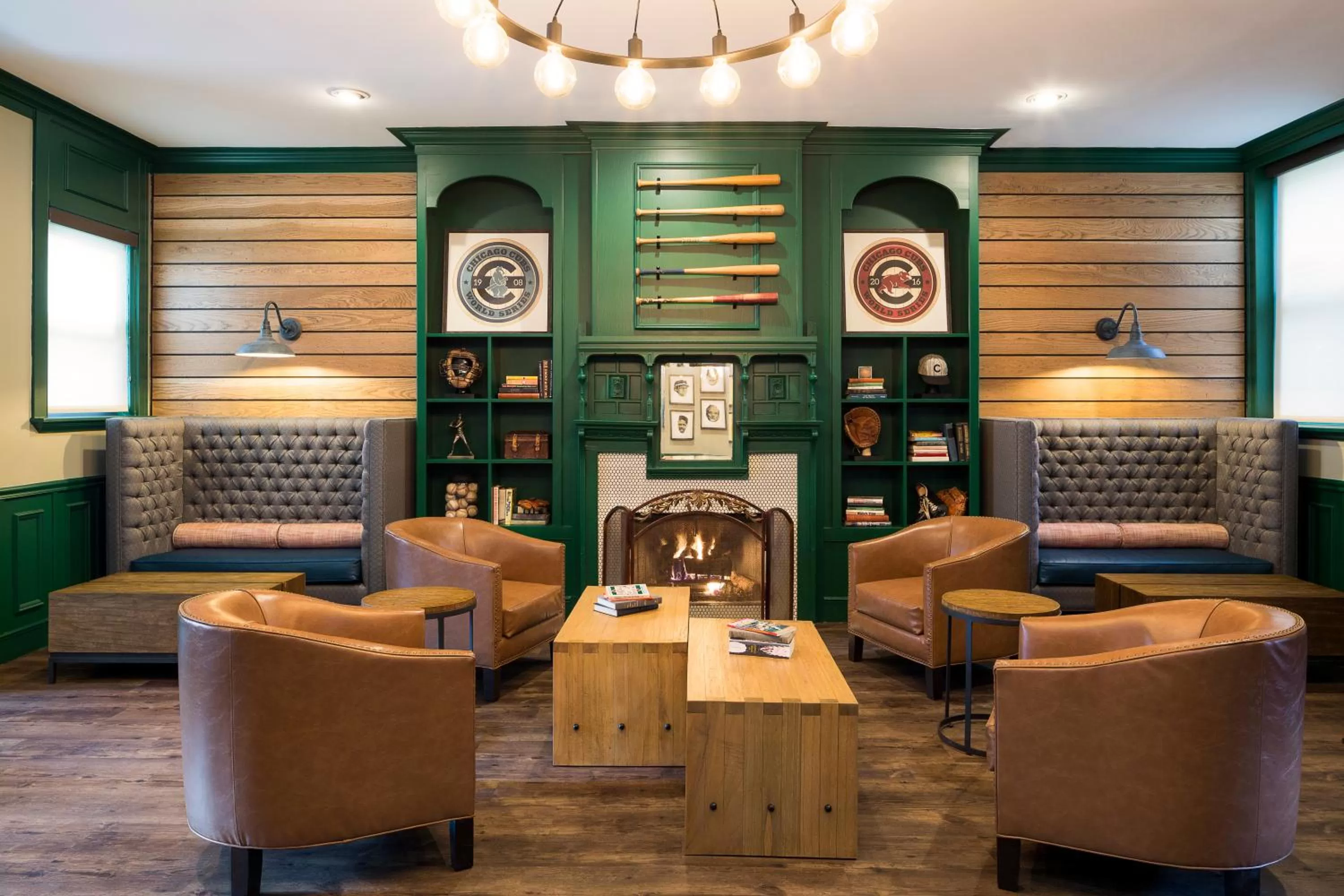 Library in Majestic Hotel