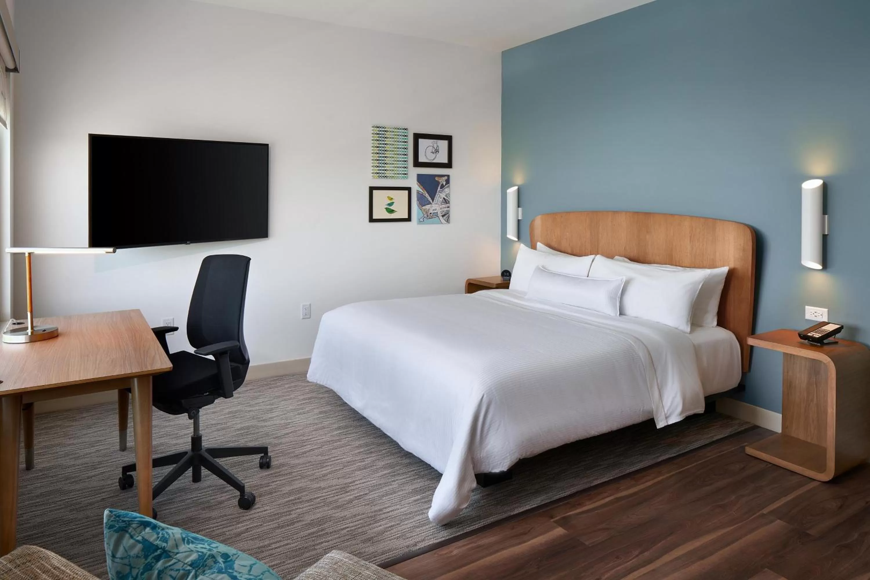 Photo of the whole room, Bed in Element by Westin Orlando International Drive