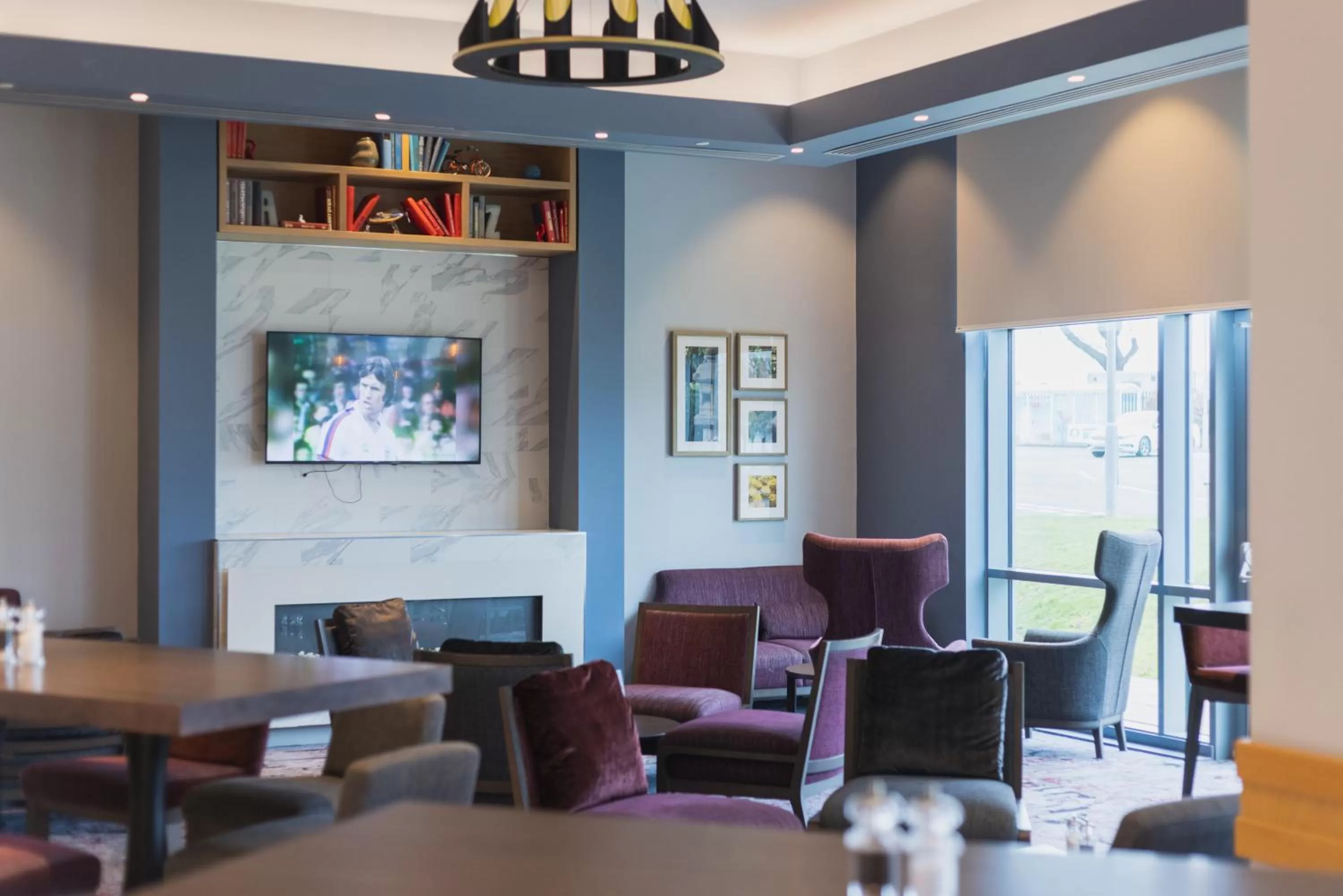 Lounge or bar in Hilton Garden Inn Birmingham Airport Uk
