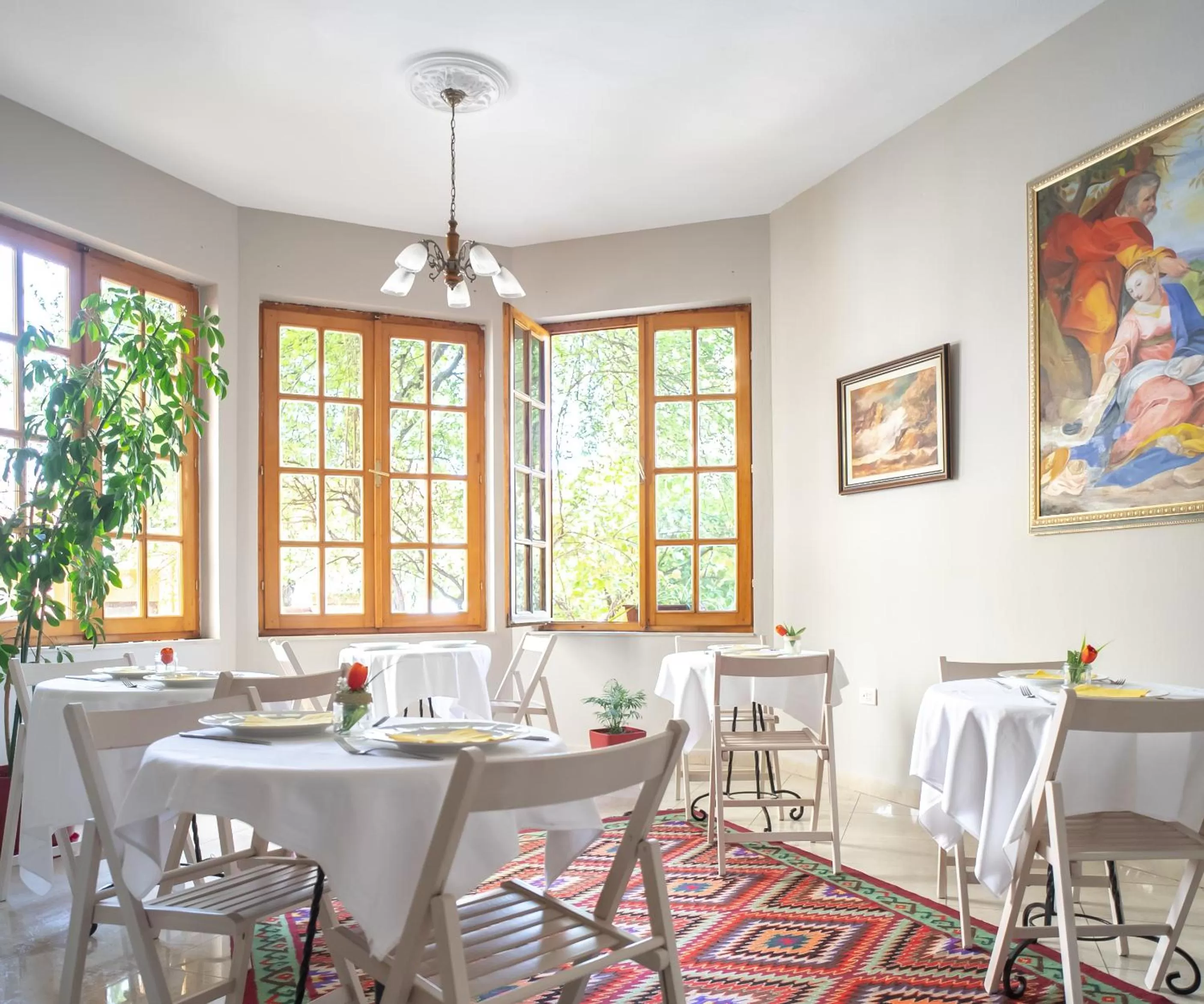 Restaurant/Places to Eat in Garden Boutique B&B