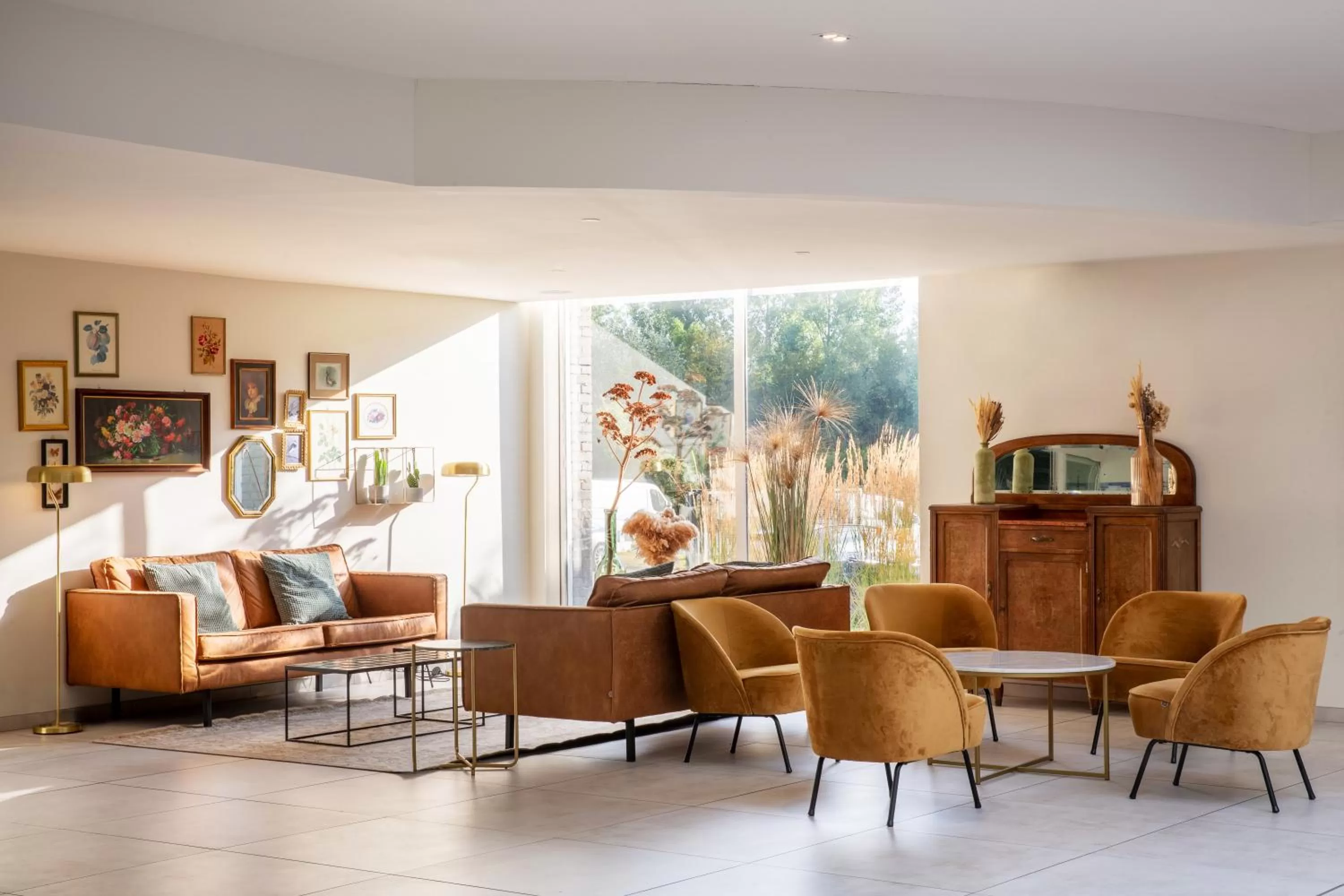 Property building in Best Western Hotel du Lac Dunkerque- Restaurant ouvert 7/7 midi et soir