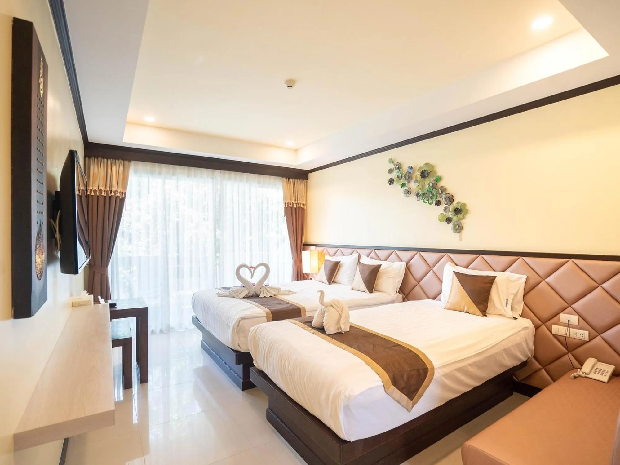 Bed in Baan Sailom Hotel Phuket - Sha Extra Plus