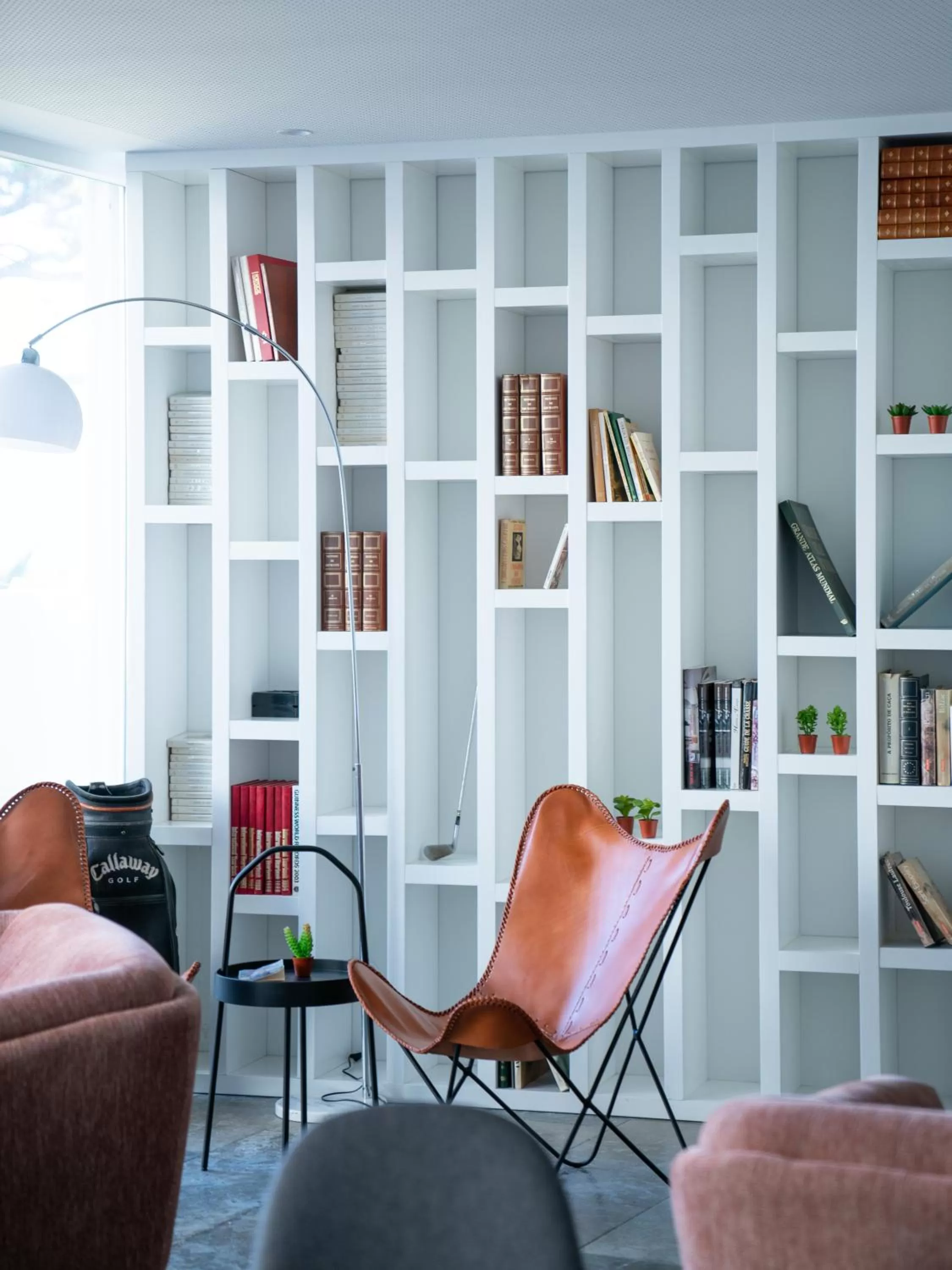 Library in A House in Estoril - Adults Only