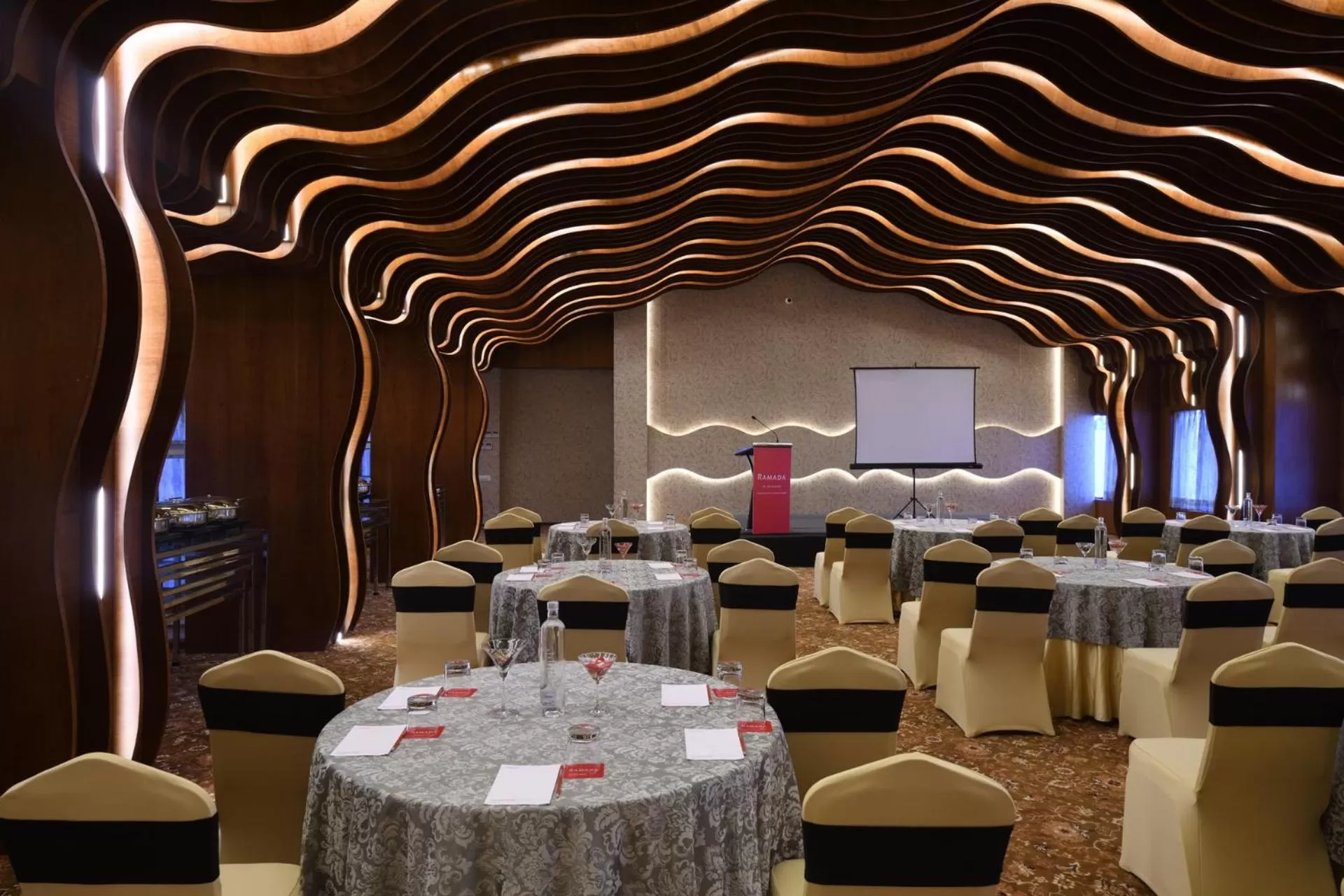 Ramada by Wyndham Gangtok Hotel & Casino Golden