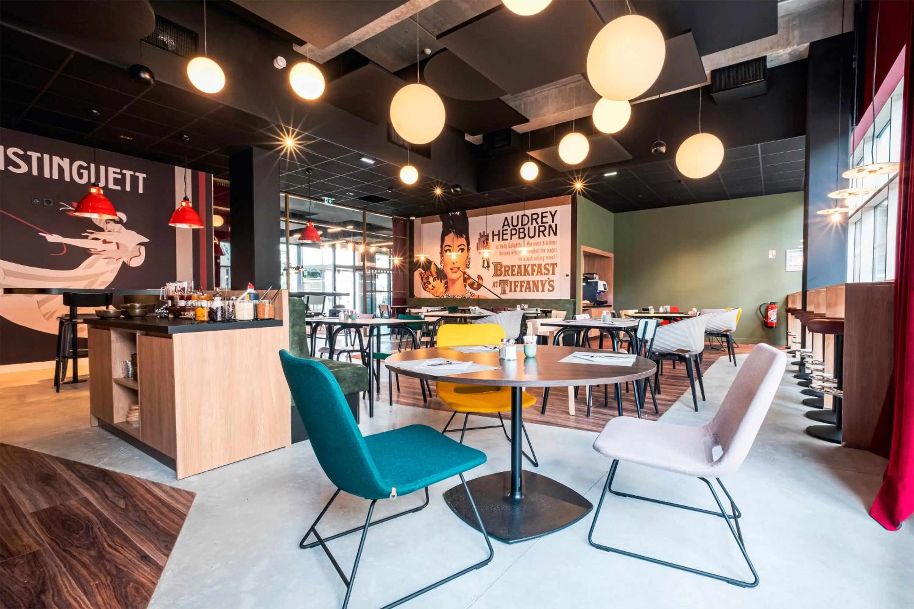 Breakfast in ibis Styles Lens Centre Gare