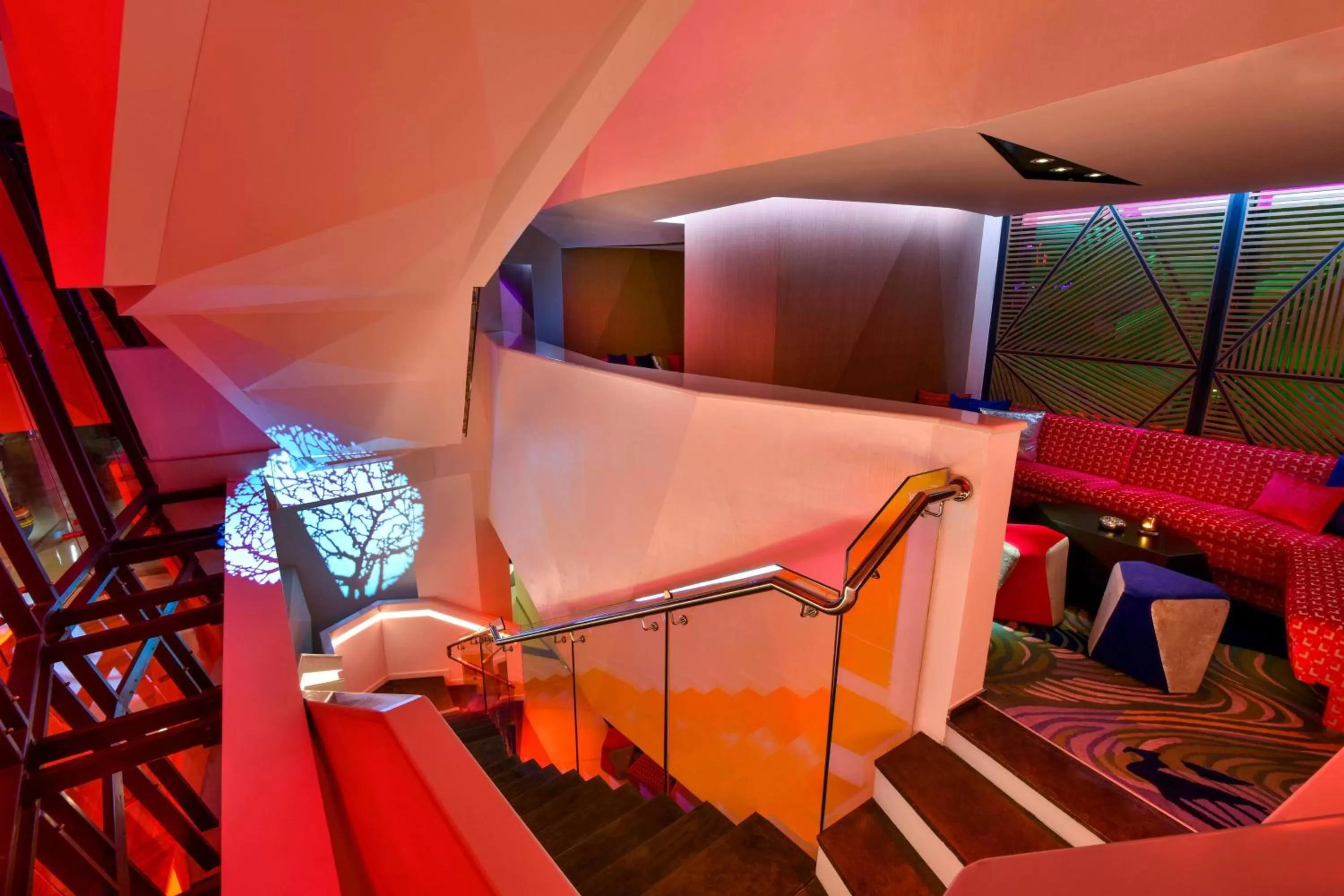 Restaurant/places to eat in W Amman Hotel