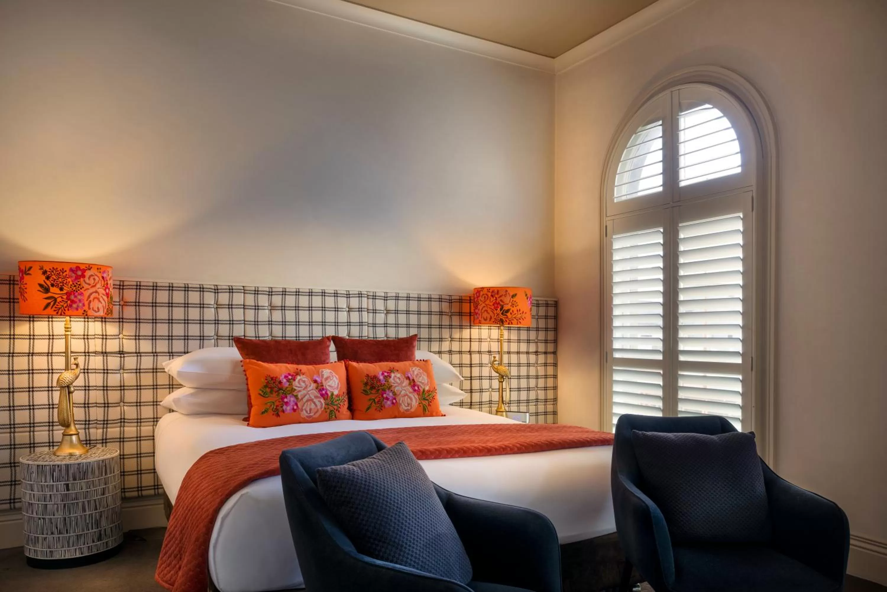 Bed in Hotel Frangos