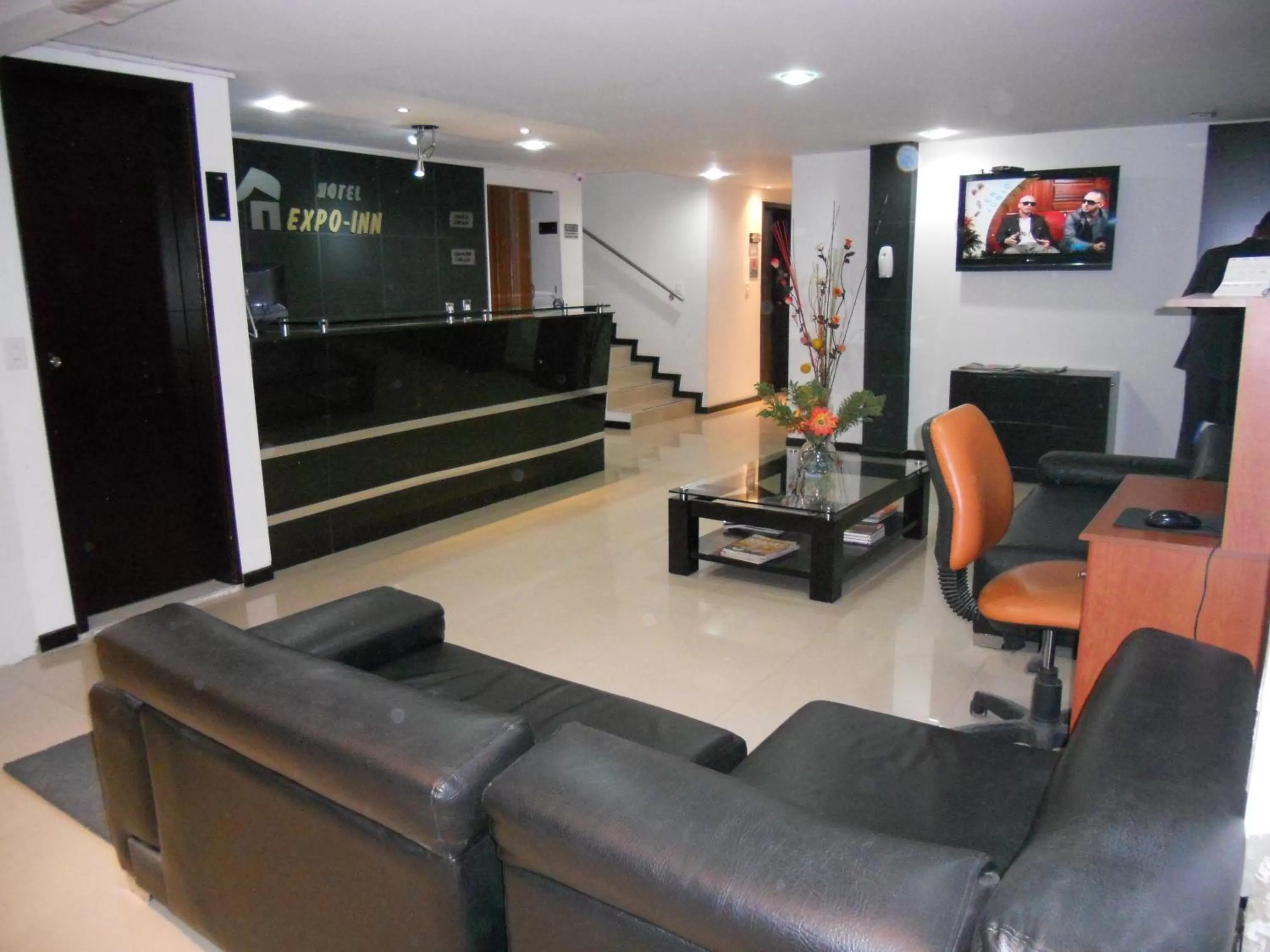 Lobby or reception in Hotel Expo Inn Embajada