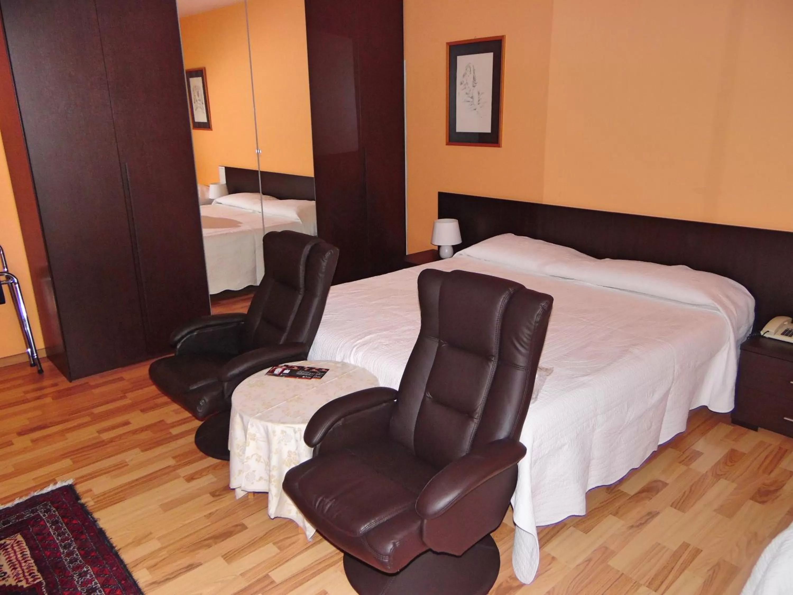 Bed in Swiss Lodge Nassa Garni