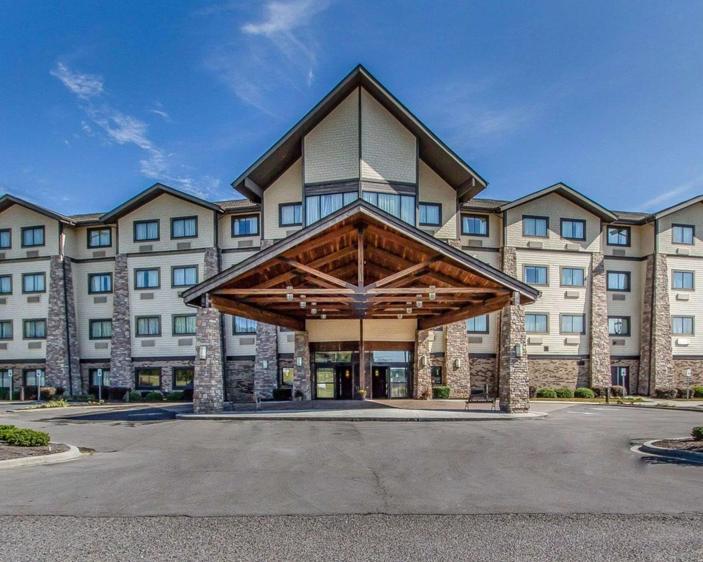 Comfort Inn & Suites Near Lake Guntersville