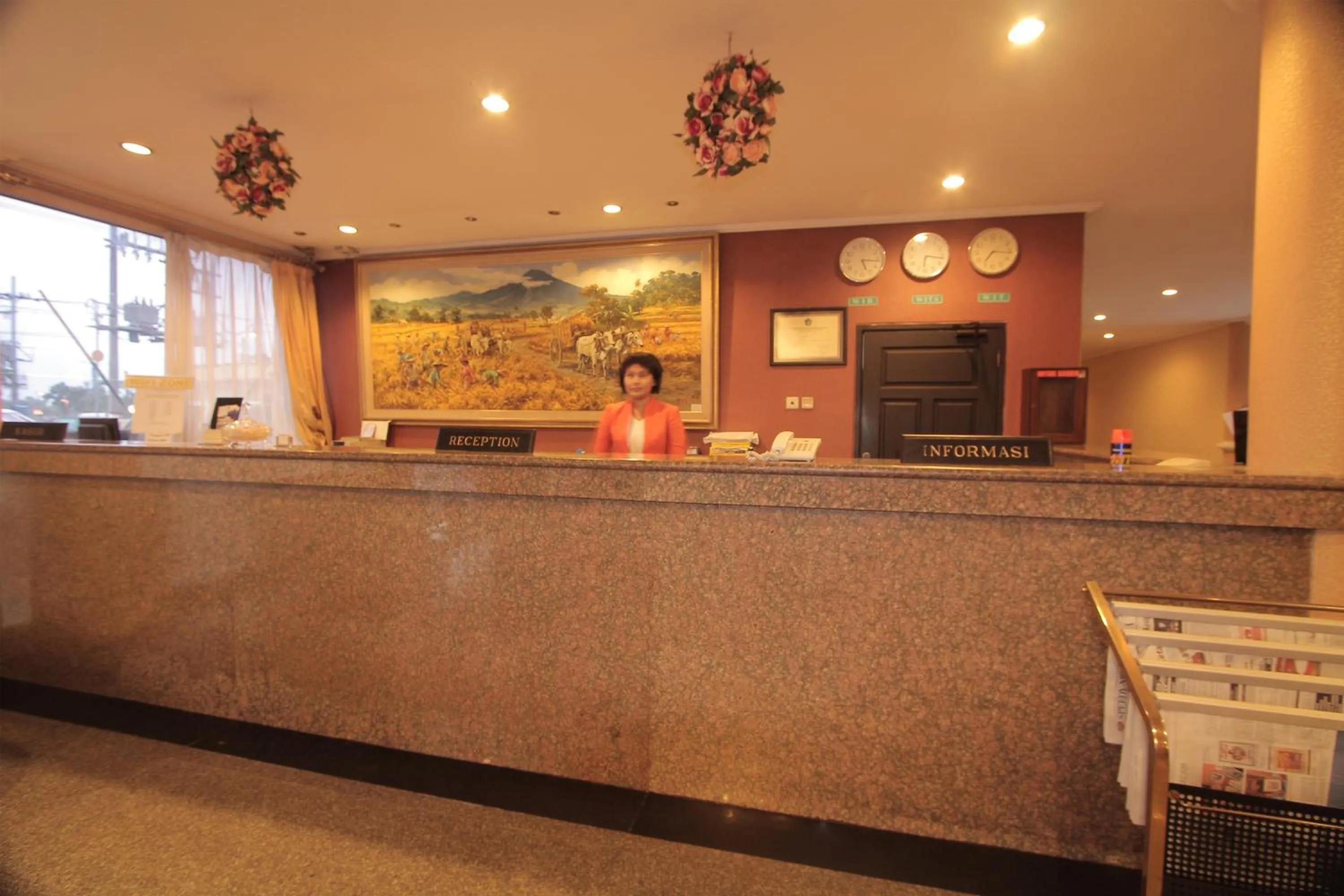 Lobby or reception in Hotel Sinar 2