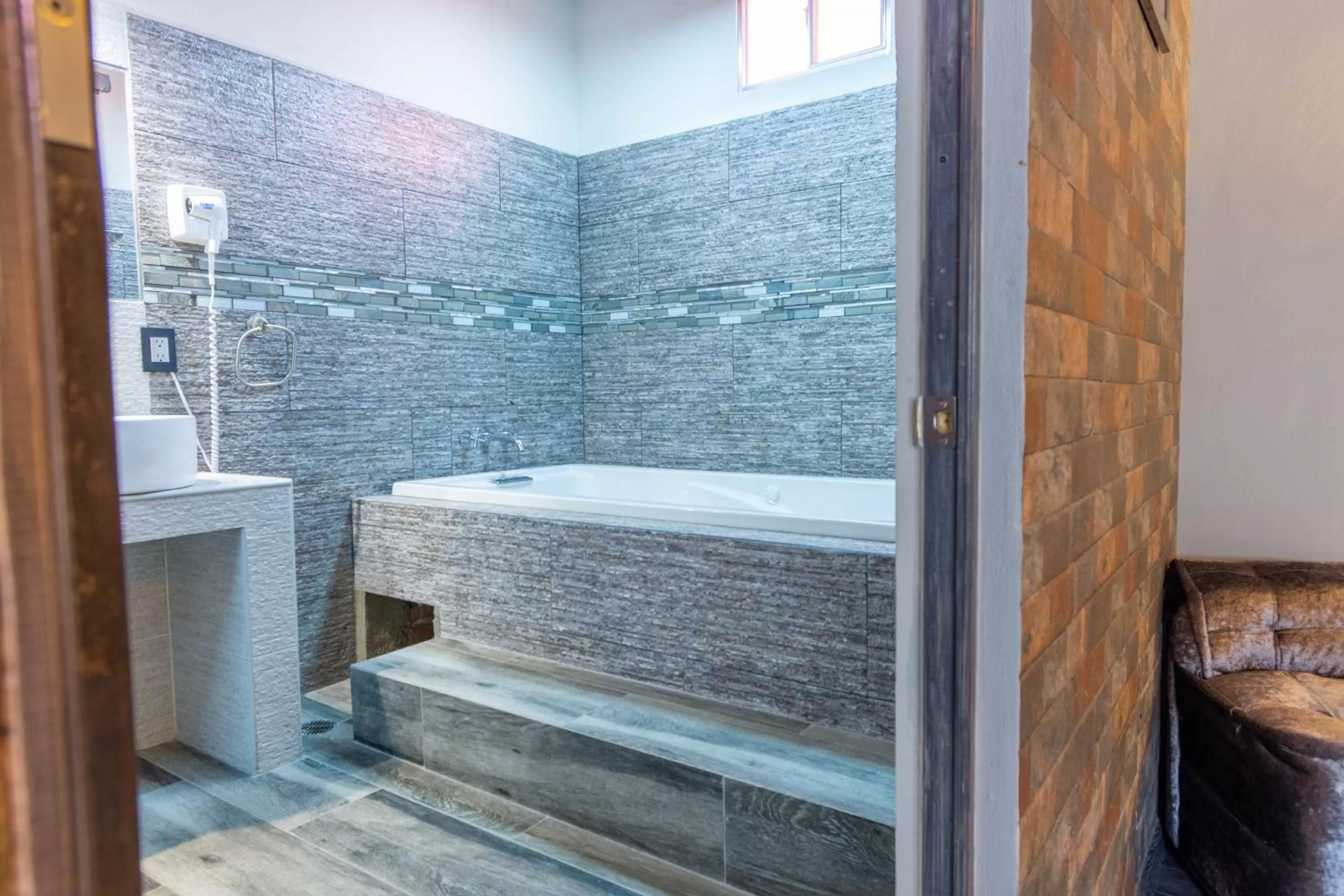 Bathroom in Hotel Casa Sangre de Cristo