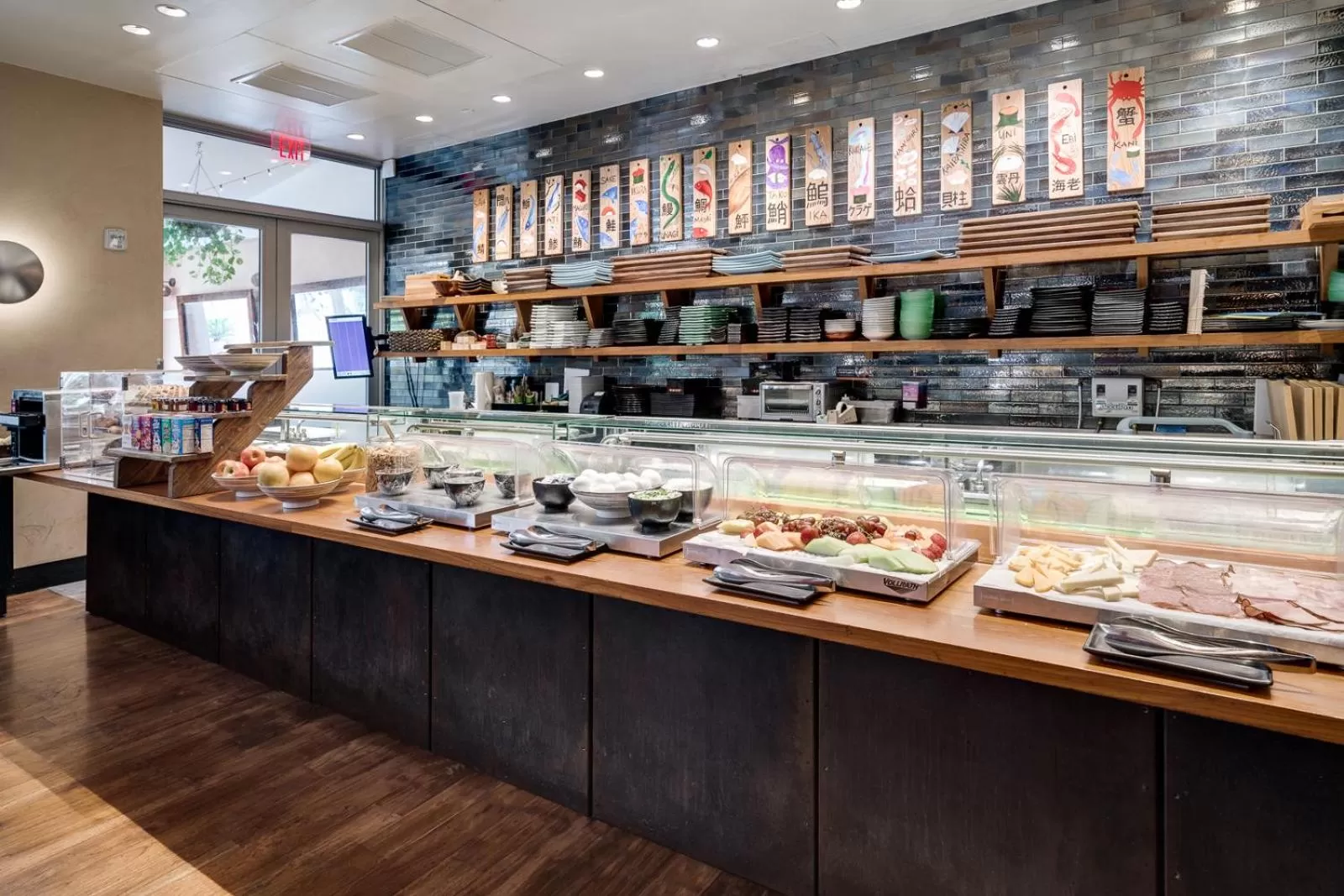 Food and drinks in The Plymouth South Beach