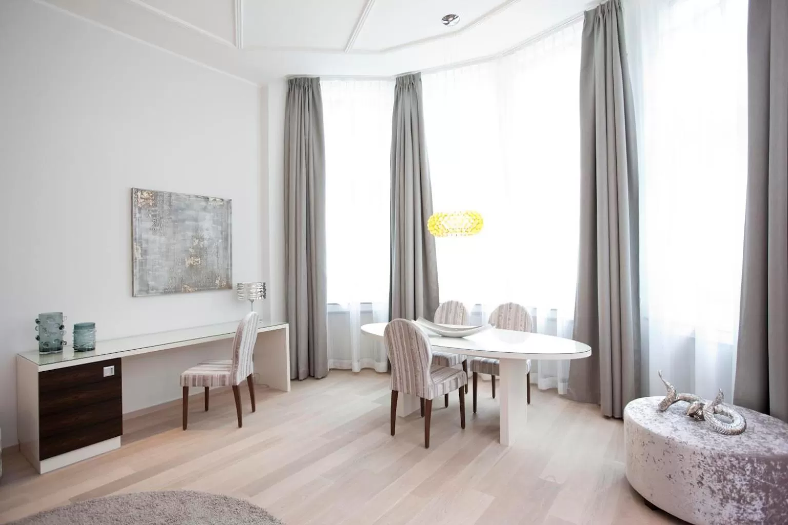 Photo of the whole room in Hotel Gräfrather Hof