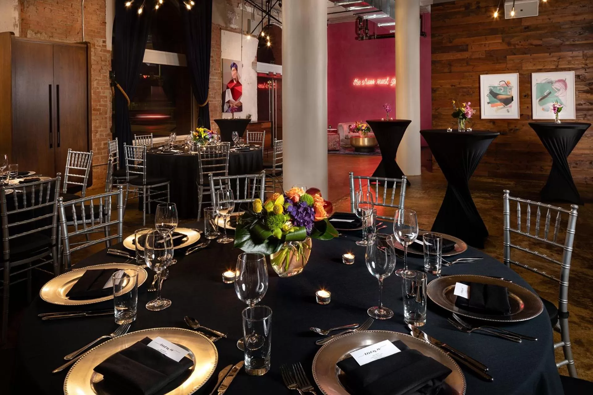 Banquet/Function facilities in Canvas Hotel Dallas