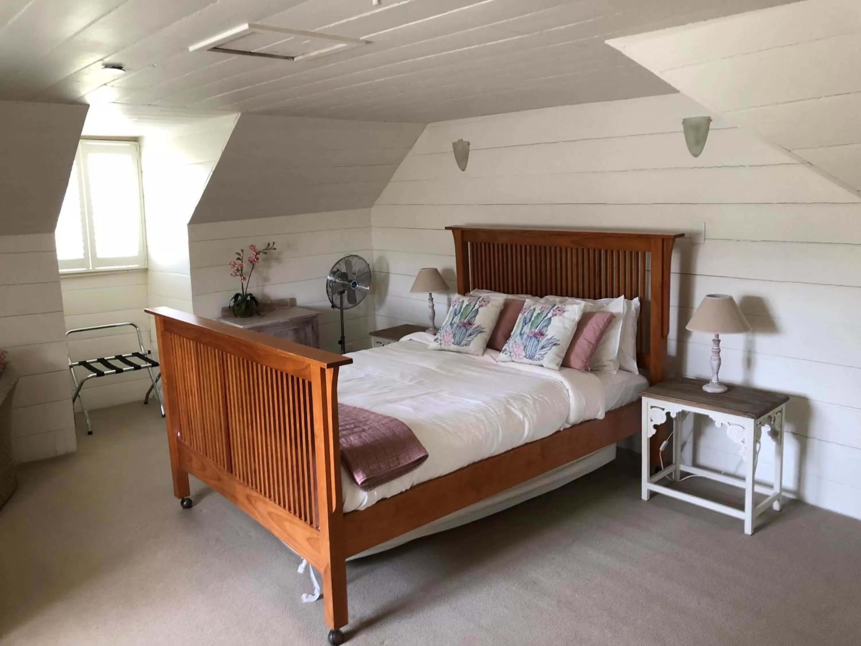 Bed in Fitzroy Inn Historic Retreat Mittagong